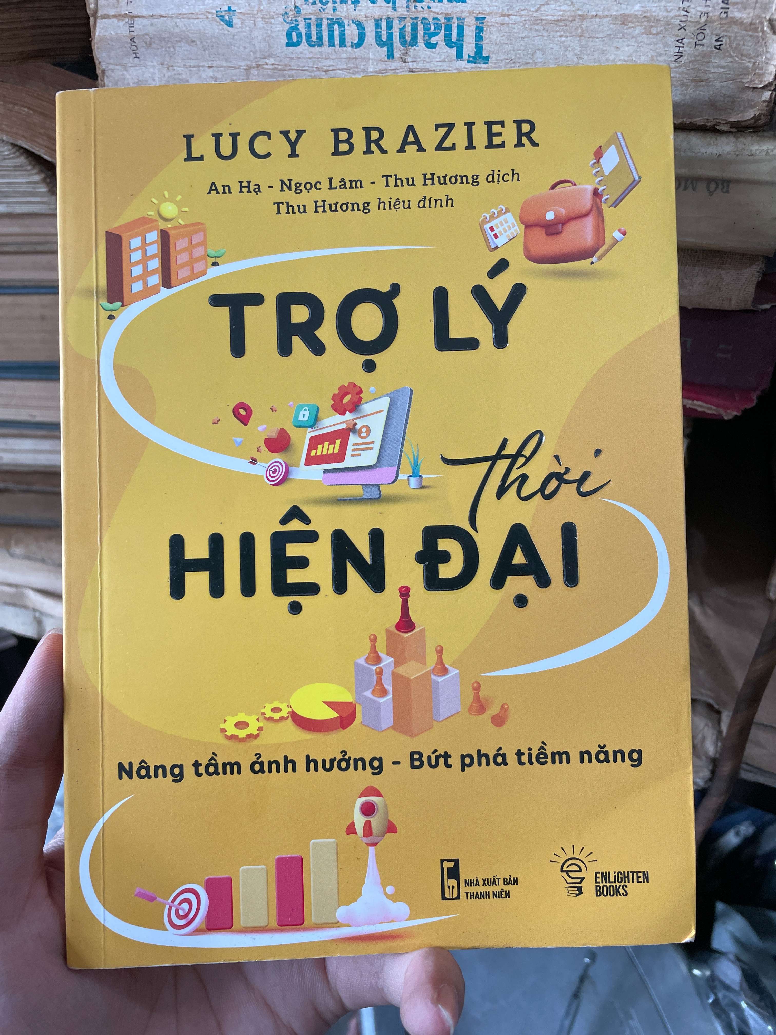 Trợ Lý Thời Hiện Đại - Lucy Brazier (Quản lý) KSX