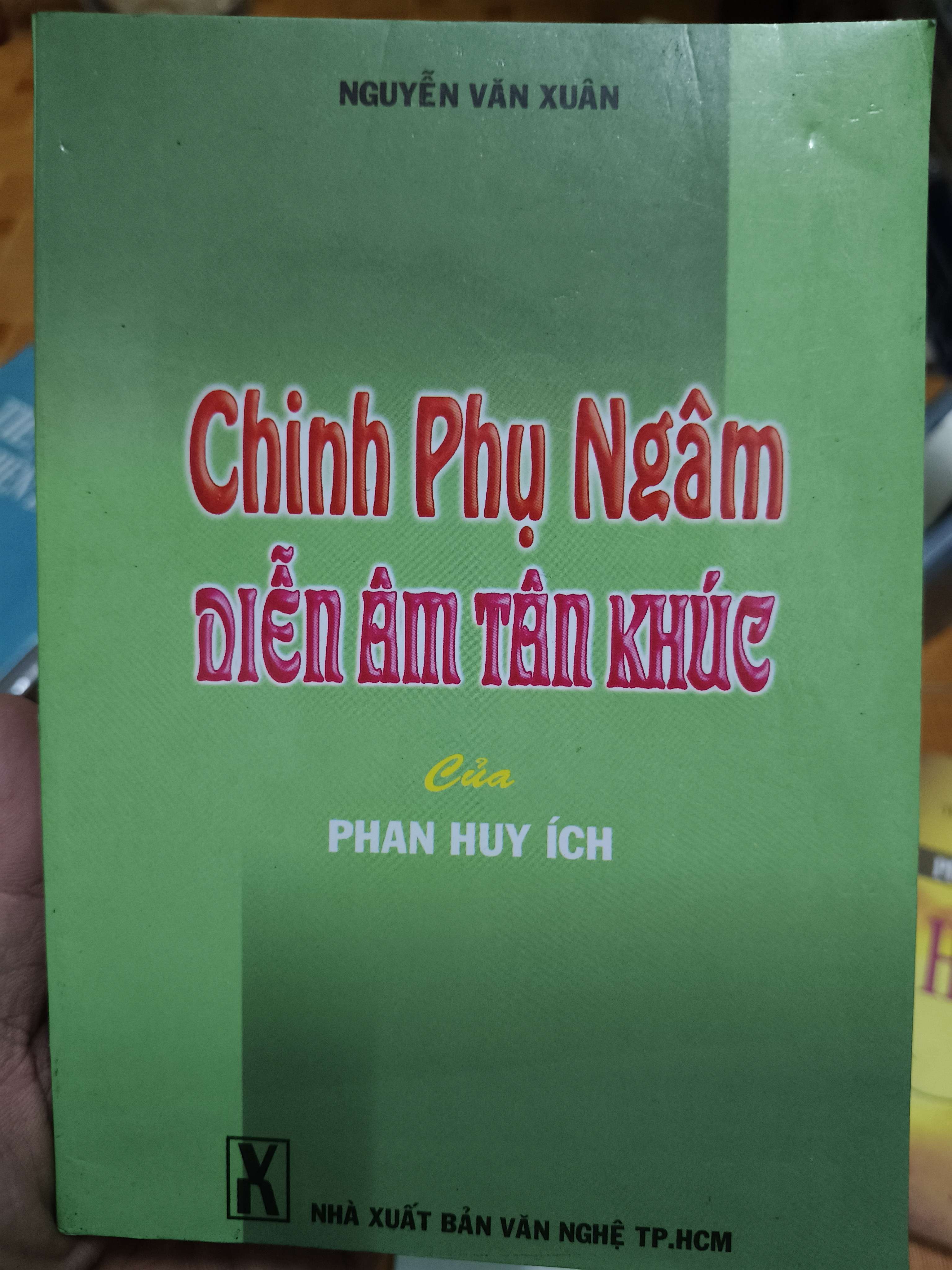 Chinh phụ ngâm diễn âm tân khúc (Sách văn học) ANTQ
