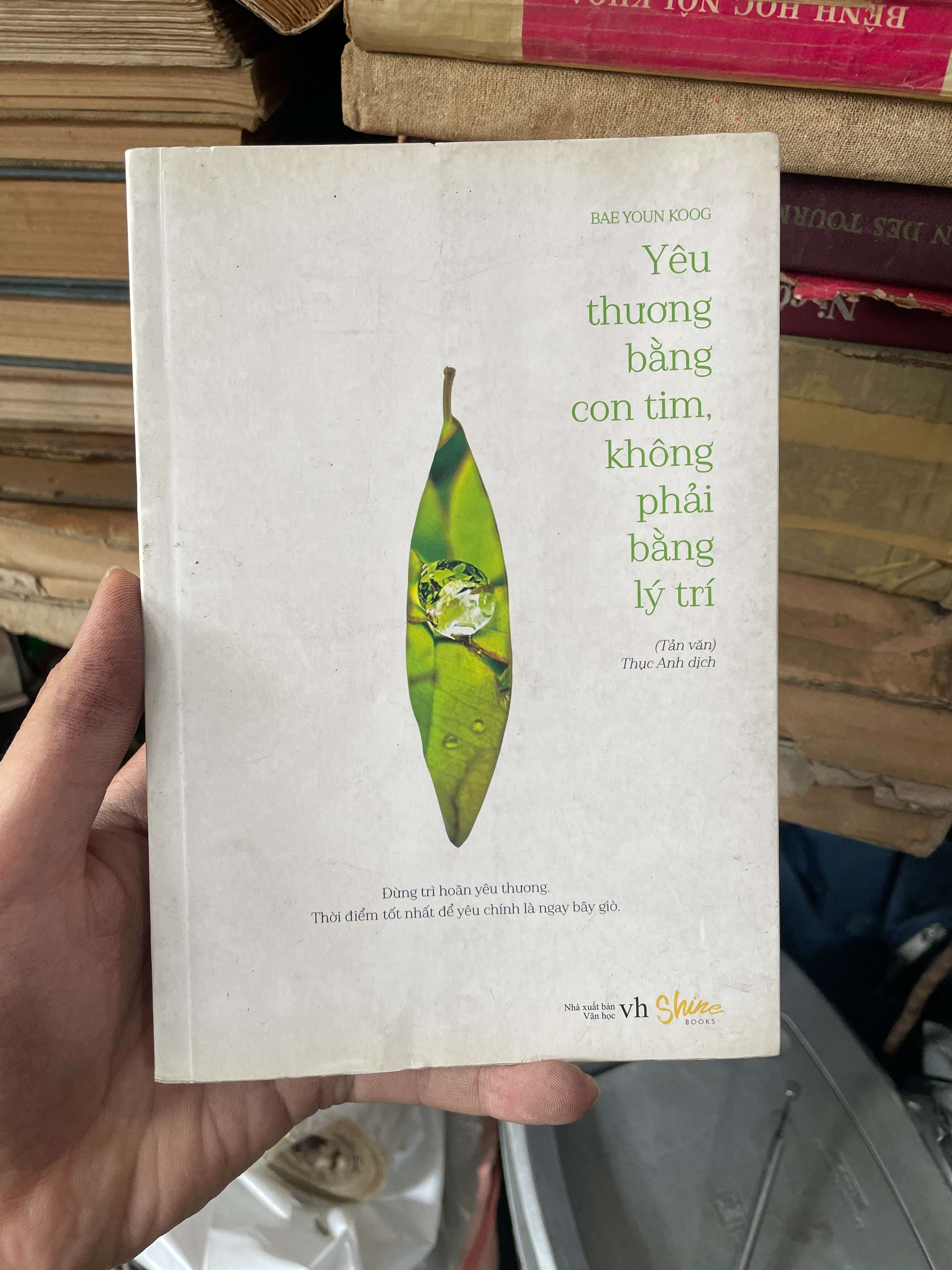 Yêu Thương Bằng Con Tim, Không Phải Bằng Lý Trí - Bae Youn Koog (Tiểu Thuyết) KSX