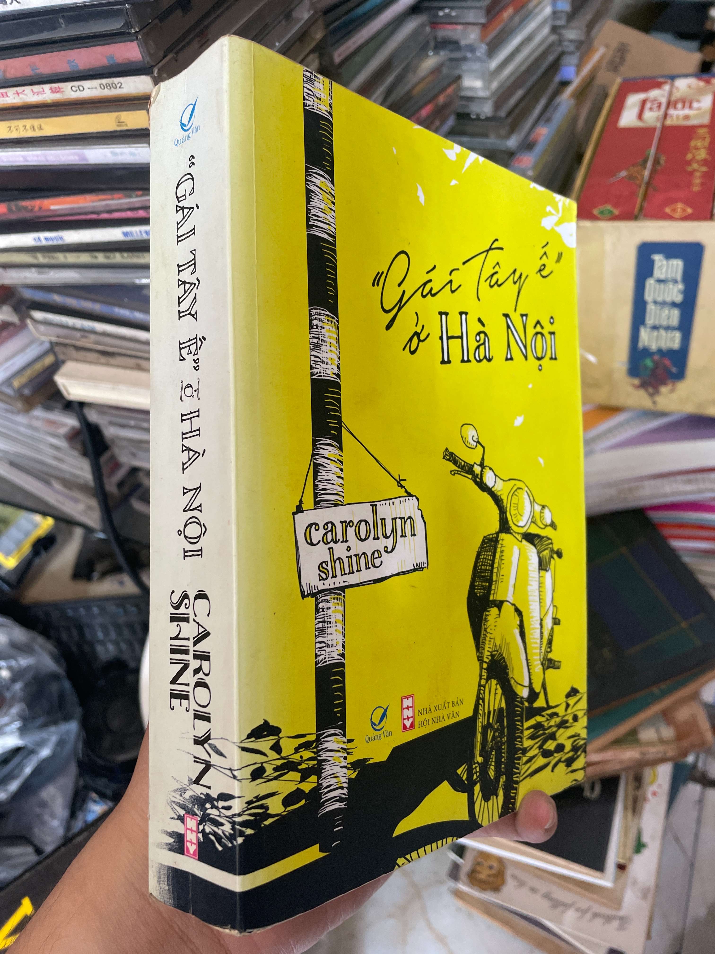 Gái Tây Ế Ở Hà Nội - Carolyn Shine 2015 (Truyện Ngắn) KSX