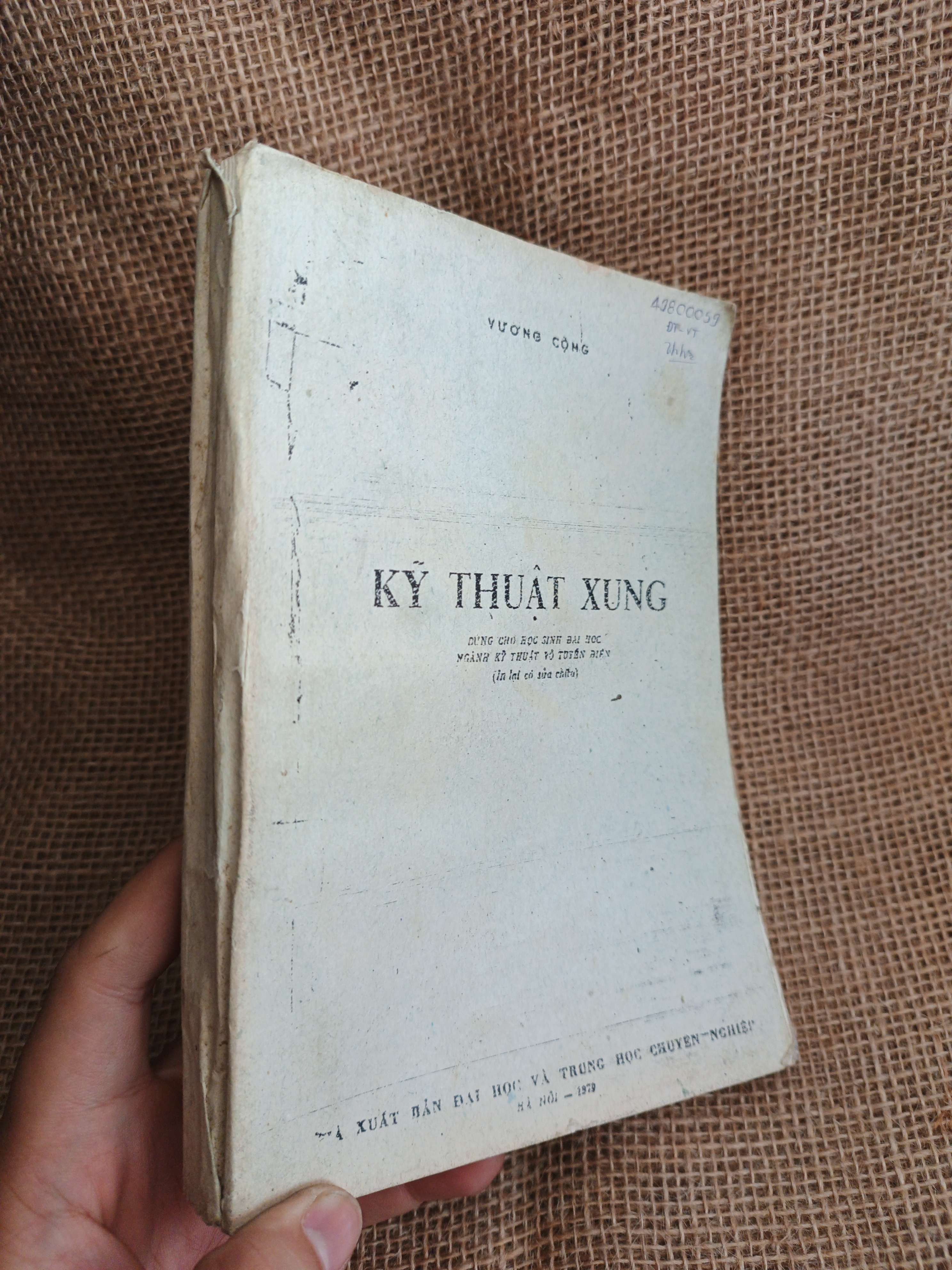 Kỹ Thuật Xung - Vương Công photo (Giáo trình đại học - cao đẳng) HLSC