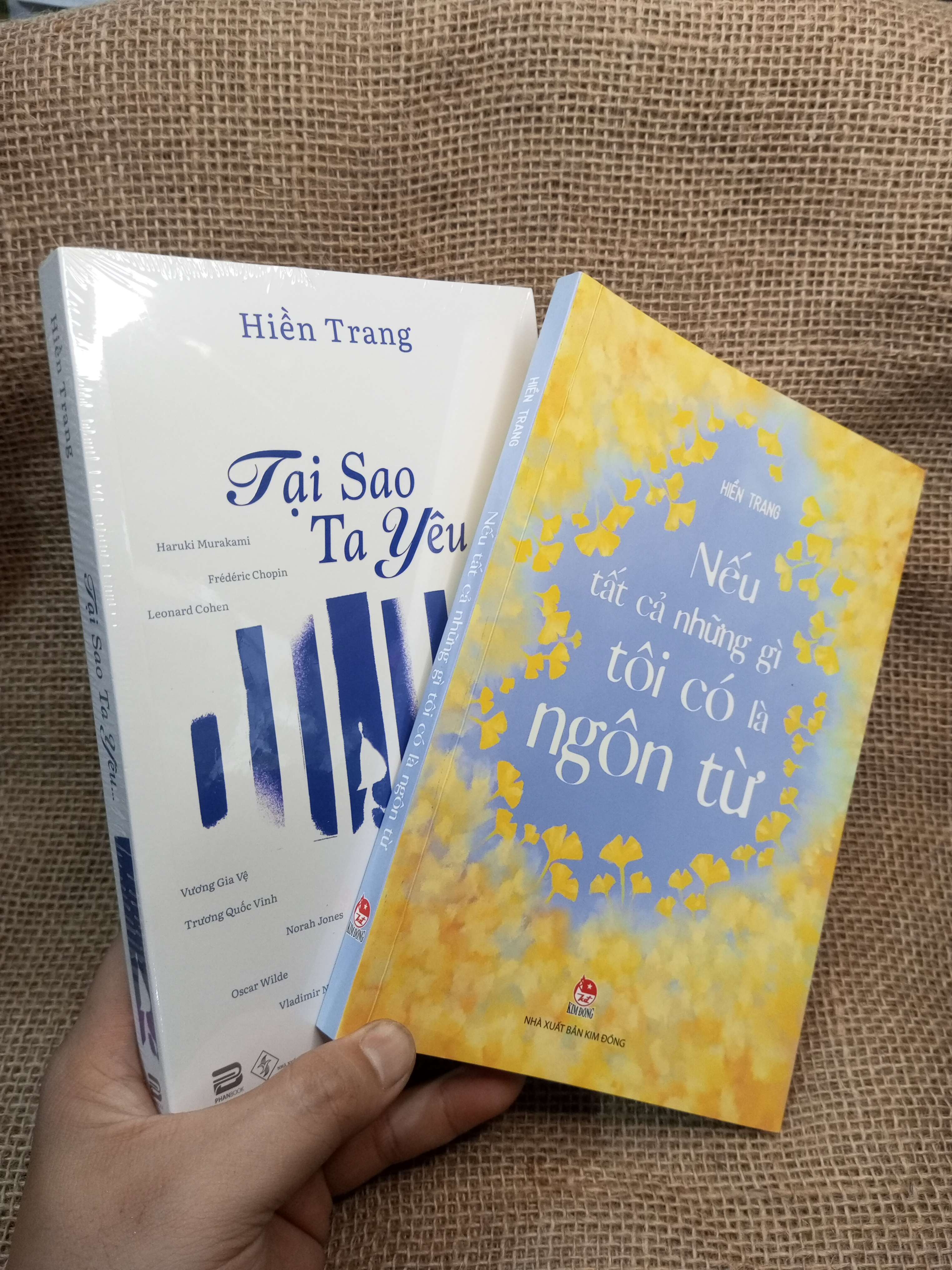 2 cuốn tác giả Hiền Trang: Nếu tất cả những gì tôi có là ngôn từ, Tại sao ta yêu (Sách văn học) HMT
