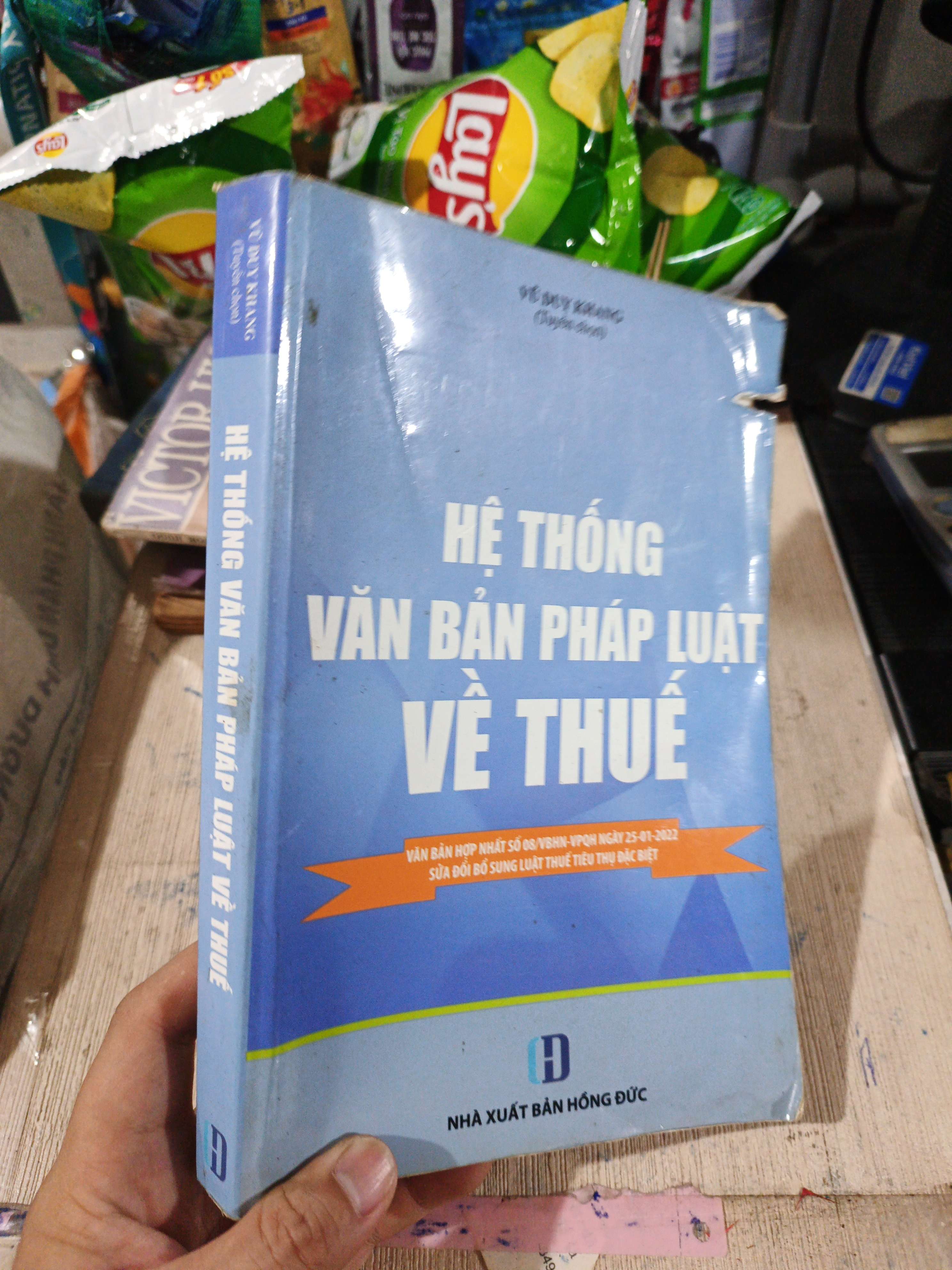 Hệ Thống Văn Bản Pháp Luật Về Thuế - Vũ Duy Khang 2022 mới 80% ẫm (Sách chính trị - pháp lý) HLSC