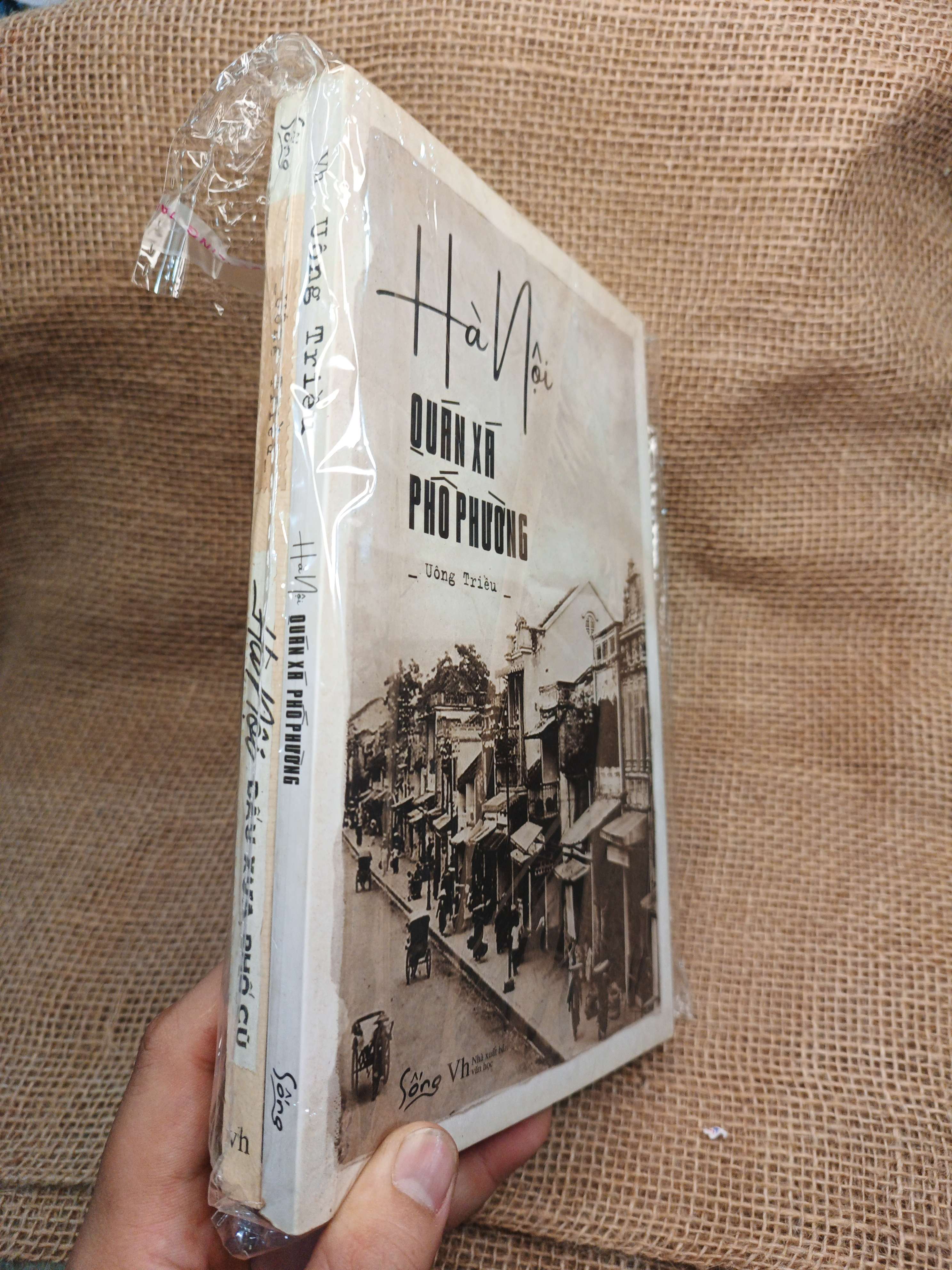 Hà Nội Quán Xá Phố Phường - Uông Triều mới 90% (Sách văn học) HMT