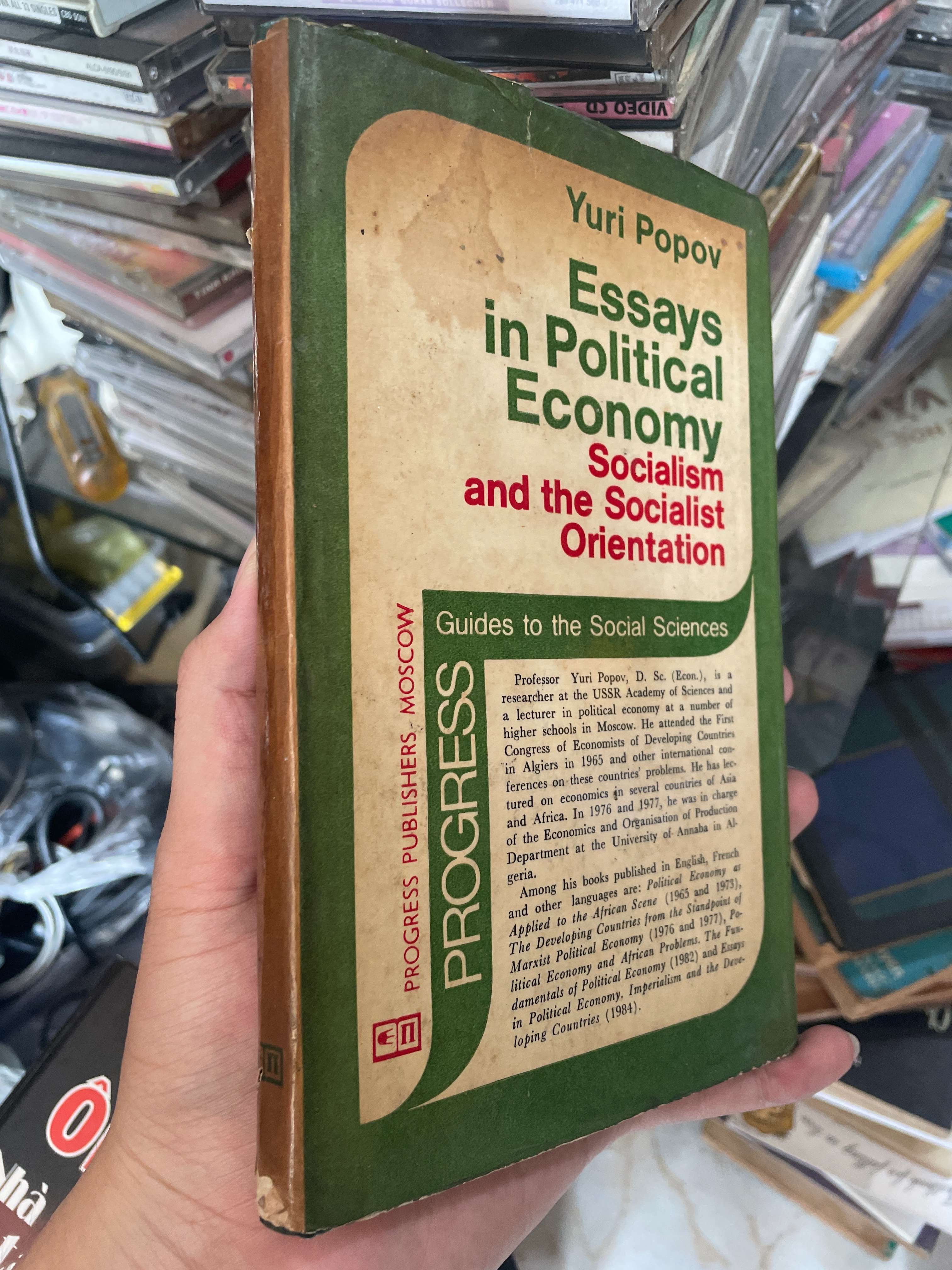 Essays In Political Economy - Yuri Popov 1985 (Tham khảo - luyện thi) KSX