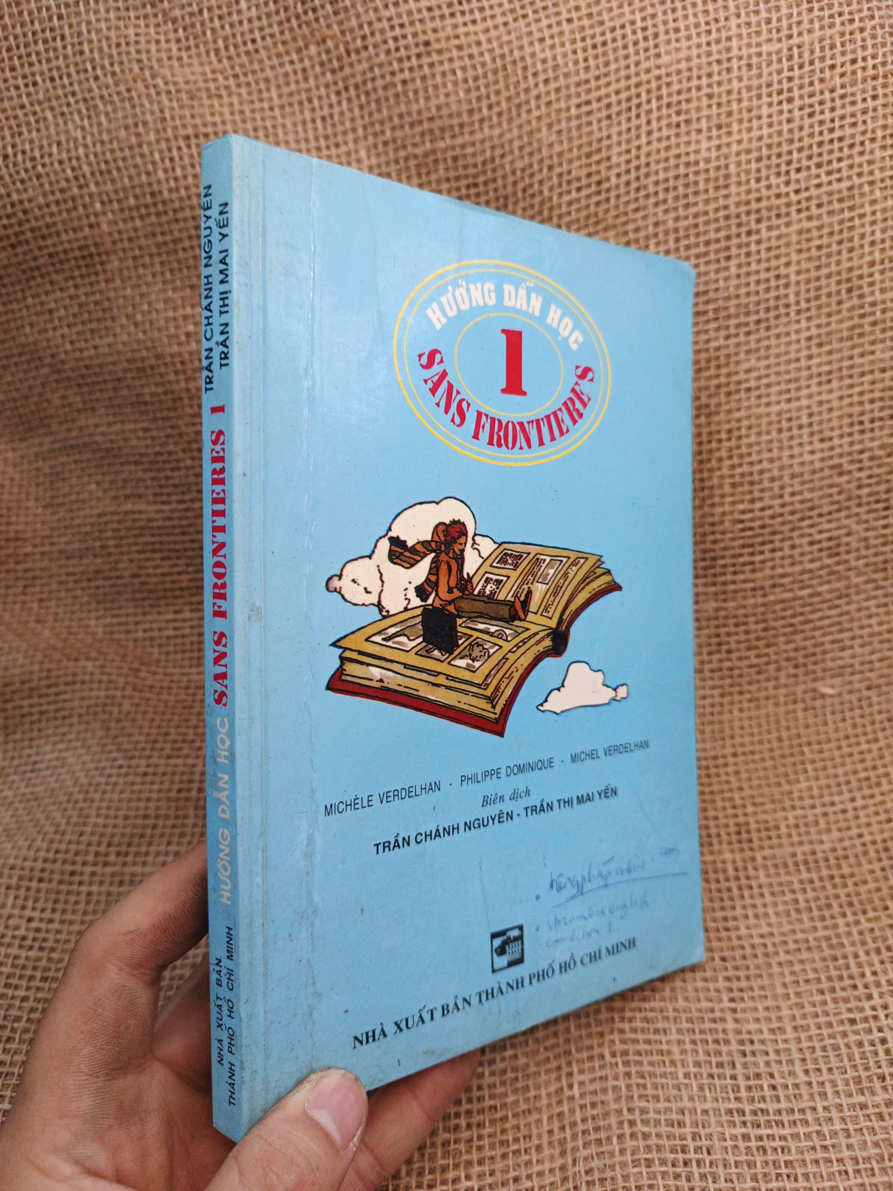 Hướng Dẫn Học Sans Frontieres 1 - Philippe Dominque, Noelle Werbela, Michèle Verdelhan 2007 mới 80% ố (Sách tự học tiếng Anh) HLSC
