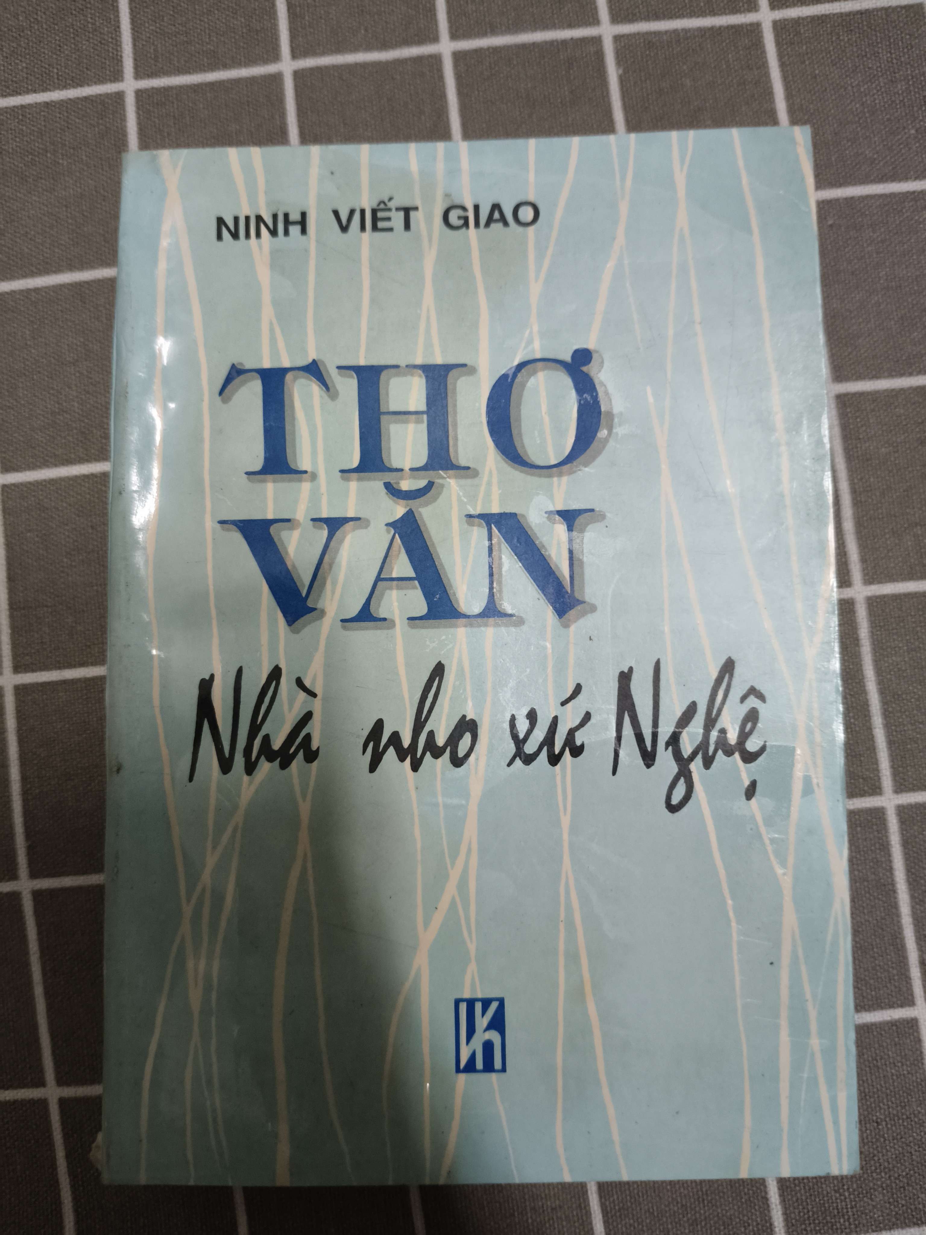 Thơ văn nhà nho xứ nghệ - 1995 - 470 trang (Sách văn học) ANTQ