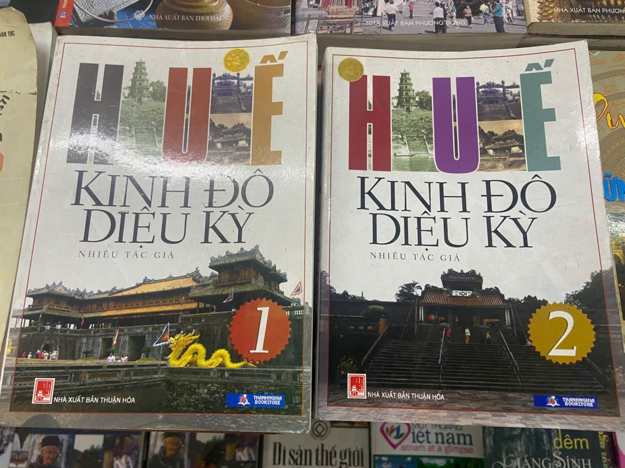 Huế kinh đô diệu kỳ (Bộ 2 tập) (Sách kiến thức tổng hợp) VAVO