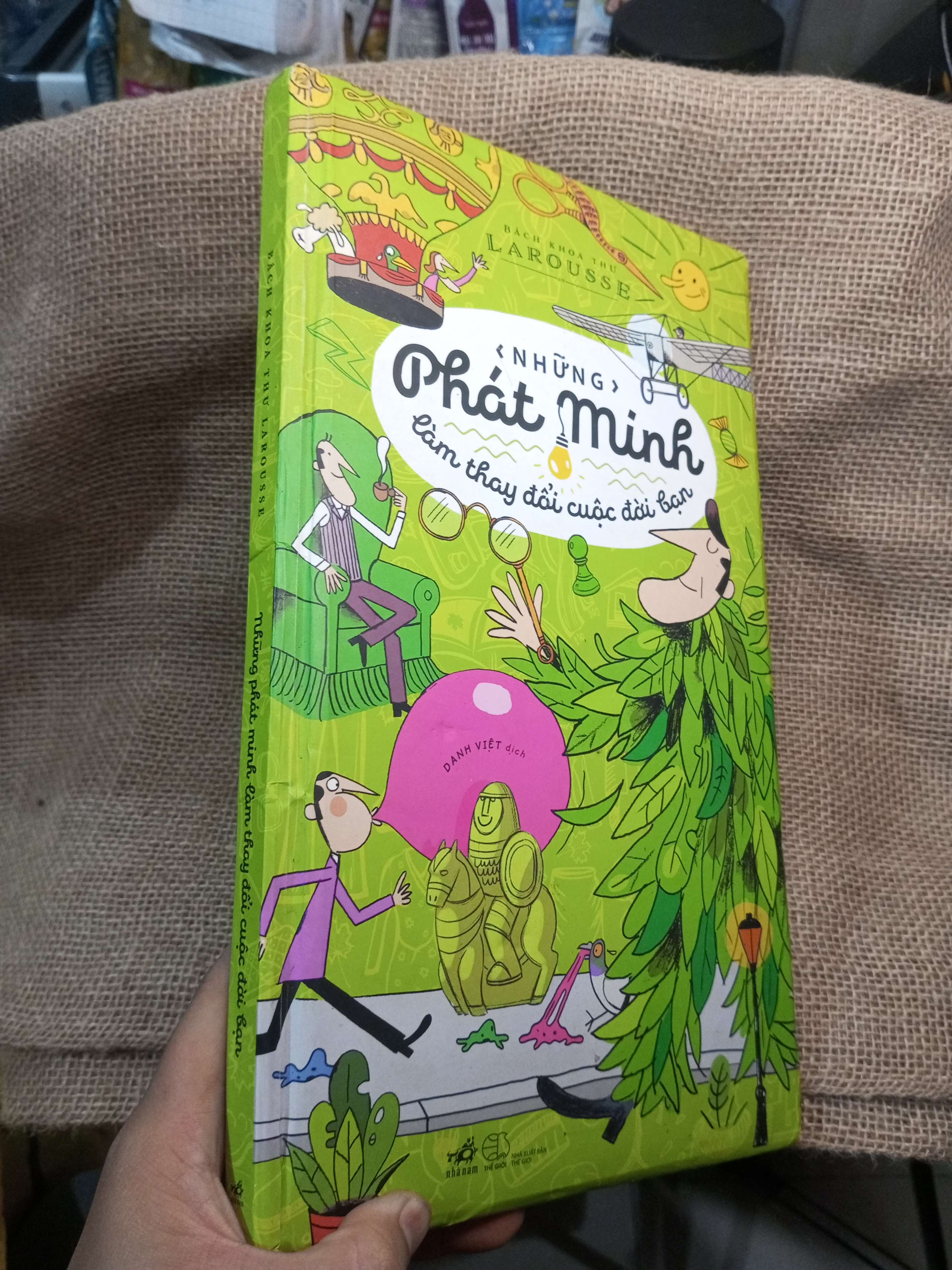 Những Phát Minh Làm Thay Đổi Cuộc Đời Bạn - Larousse 2017 mới 80% chóc bìa (Sách văn học) HMT