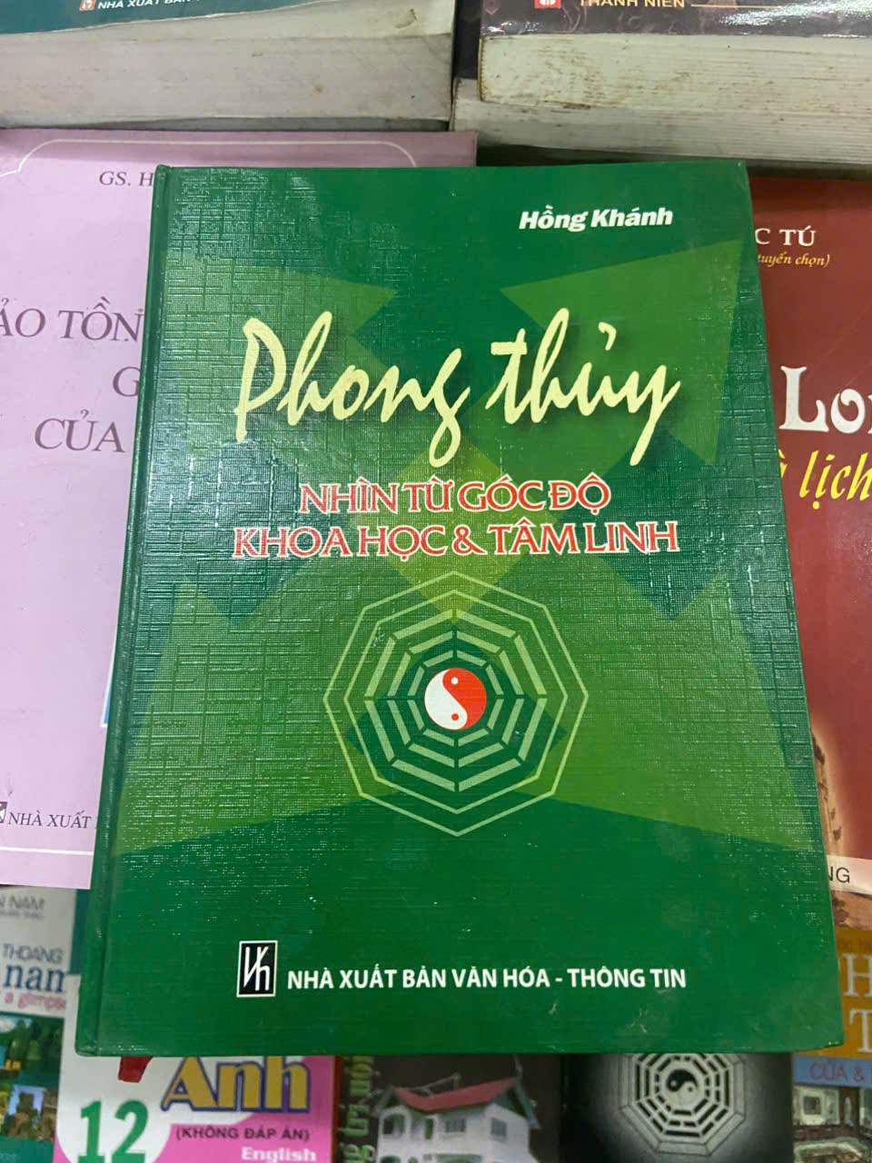 Phong thủy nhìn từ góc độ khoa học & tâm lý - Hồng Khánh (Sách kiến thức tổng hợp) VAVO