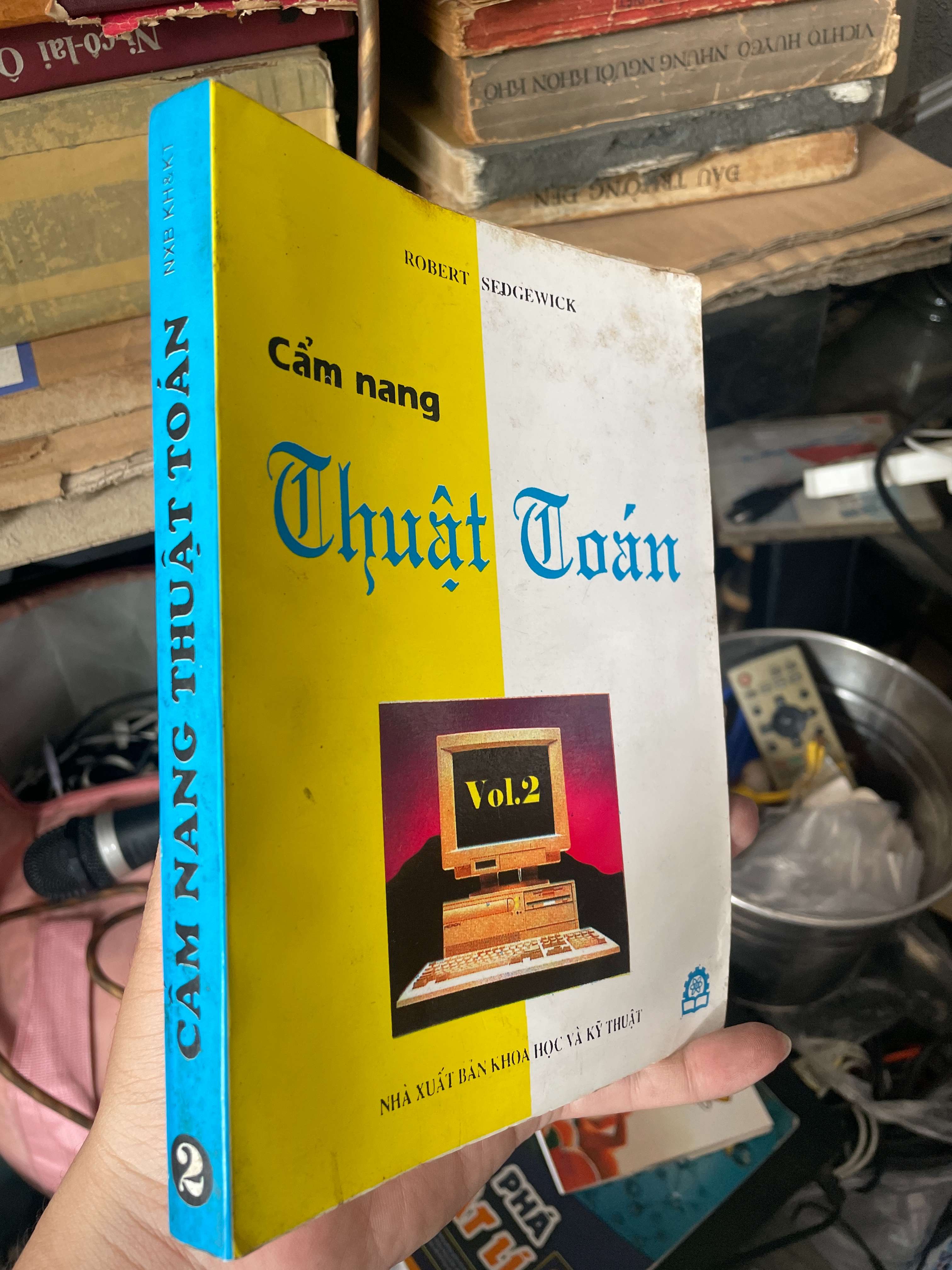 Cẩm Nang Thuật Toán - Robert Sedgewick 2001 (Tham khảo - luyện thi) KSX