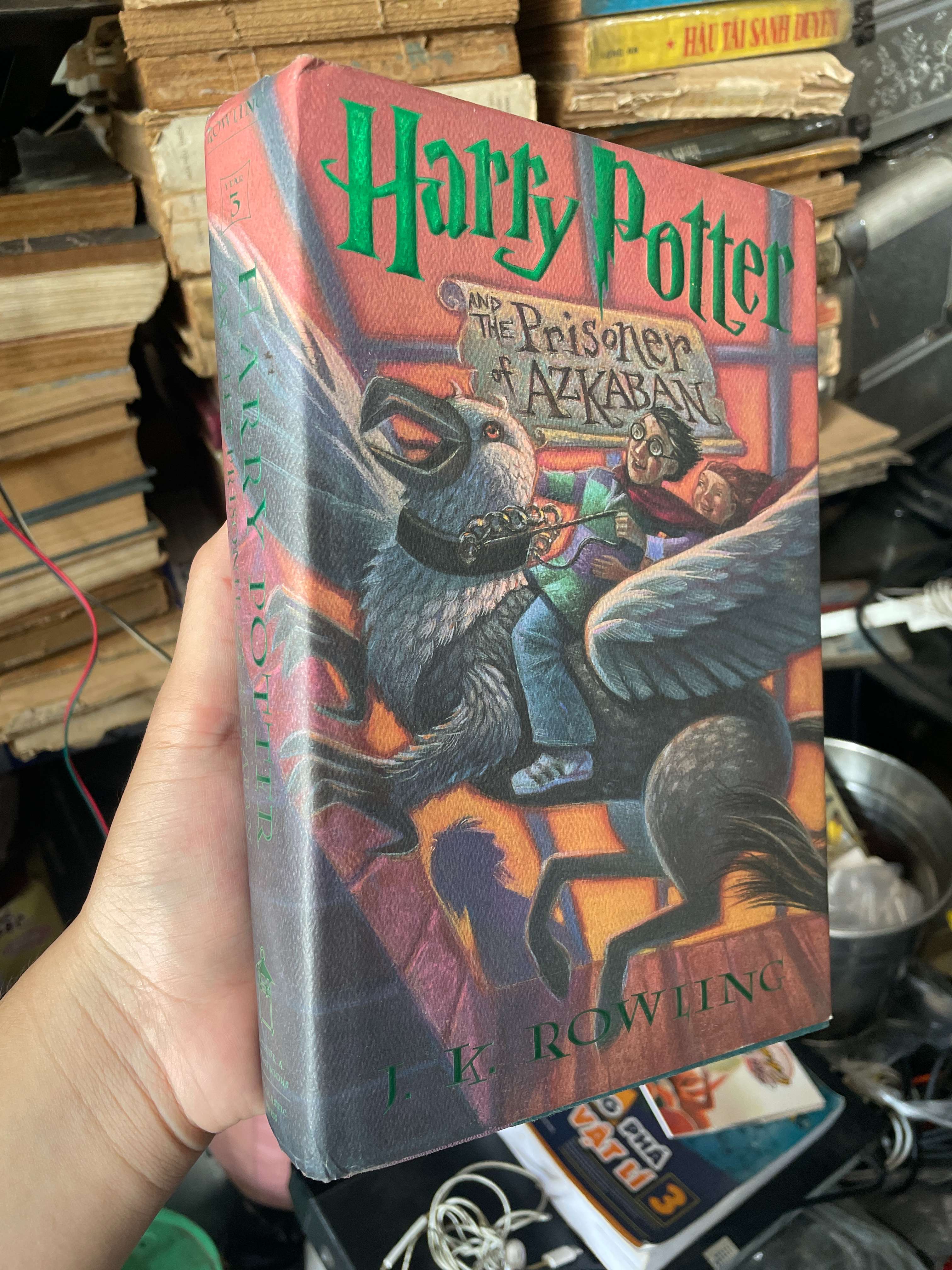 Harry Potter And The Prisoner Of Azkaban - J.K. Rowling 1920 (Văn học nước ngoài) KSX