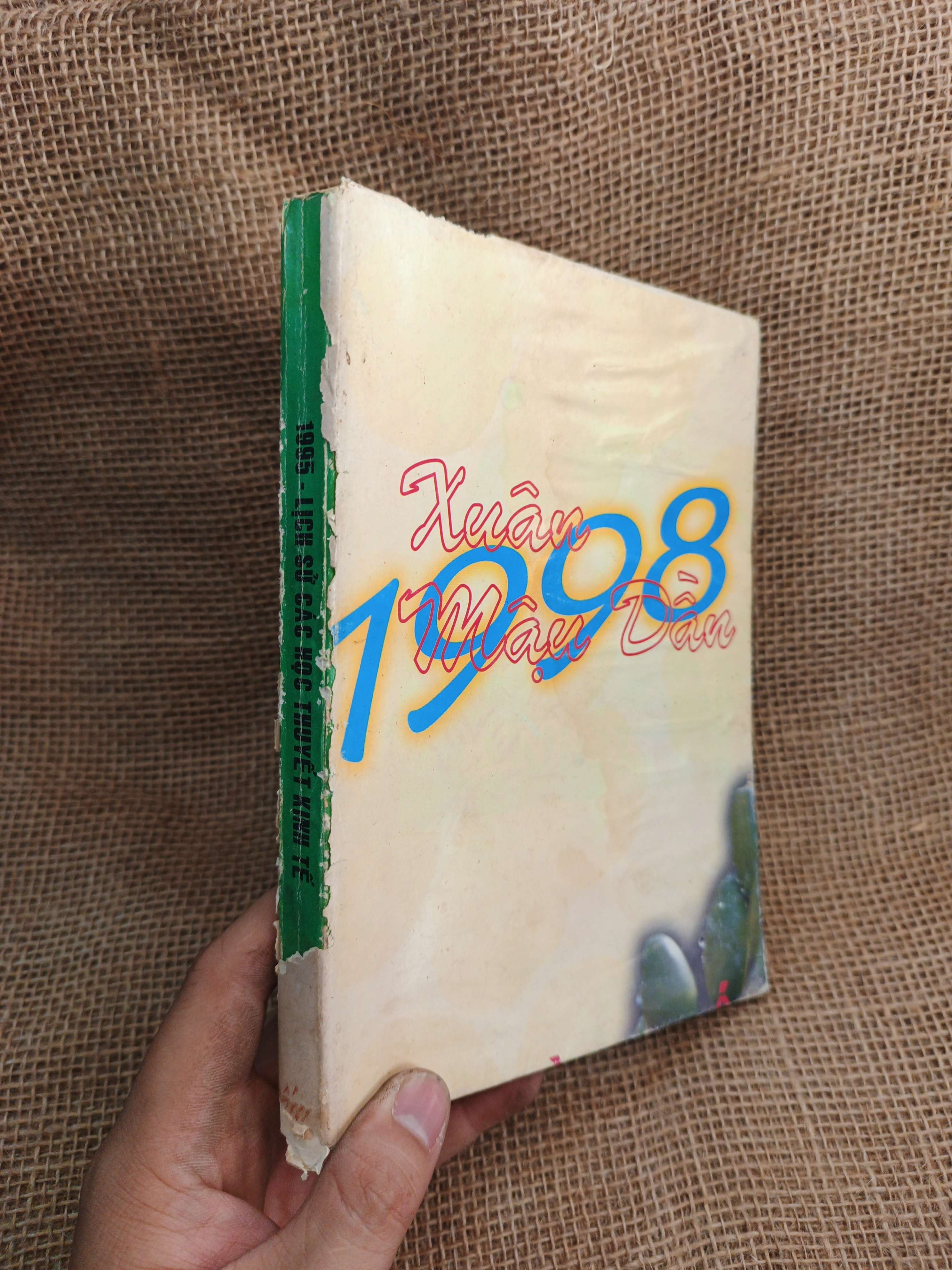 Xuân Mậu Dần 1998 1995 mới 80% ố (Sách văn học) HLSC