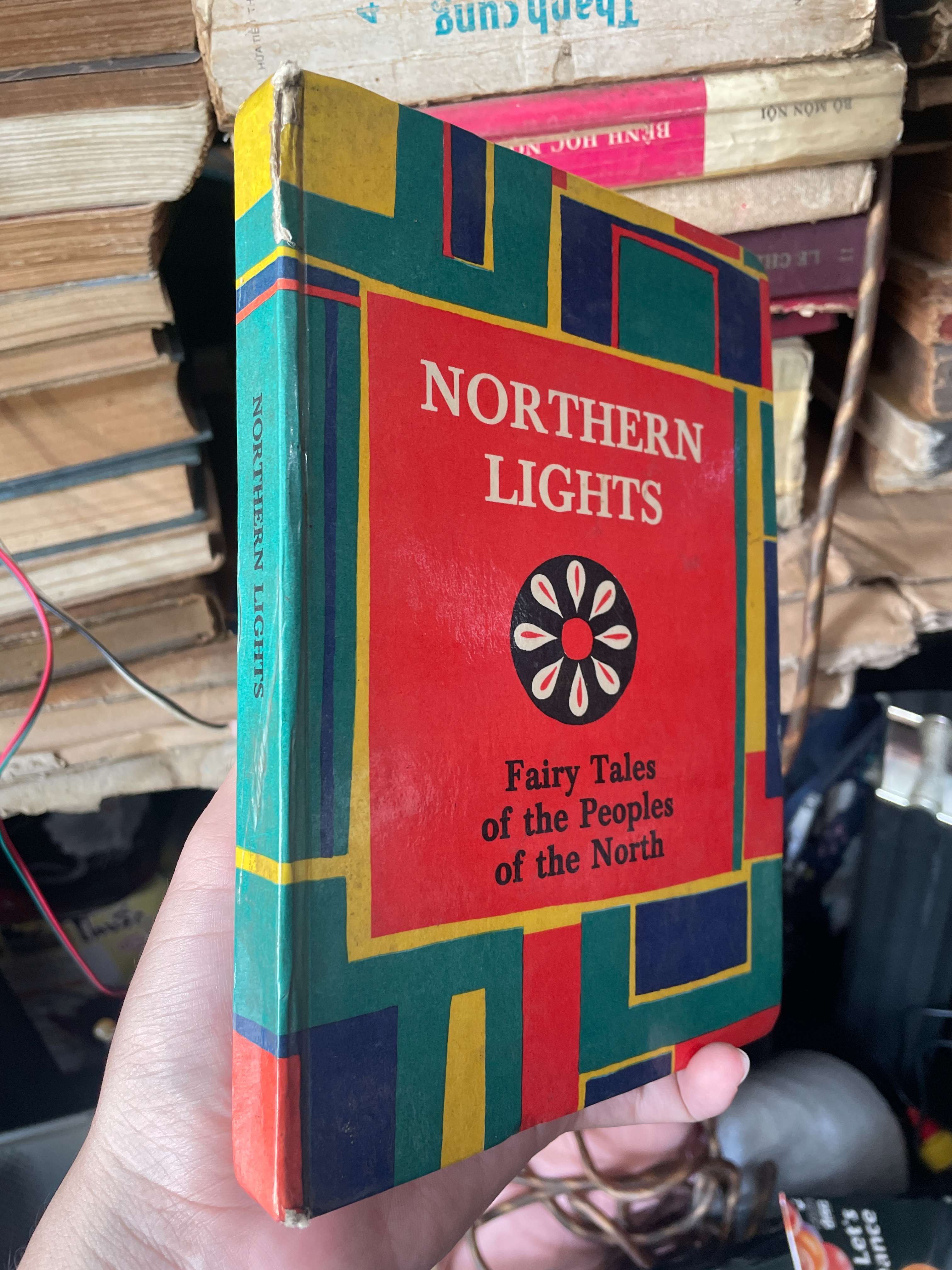 Northern Lights 1976 (Văn học nước ngoài) KSX