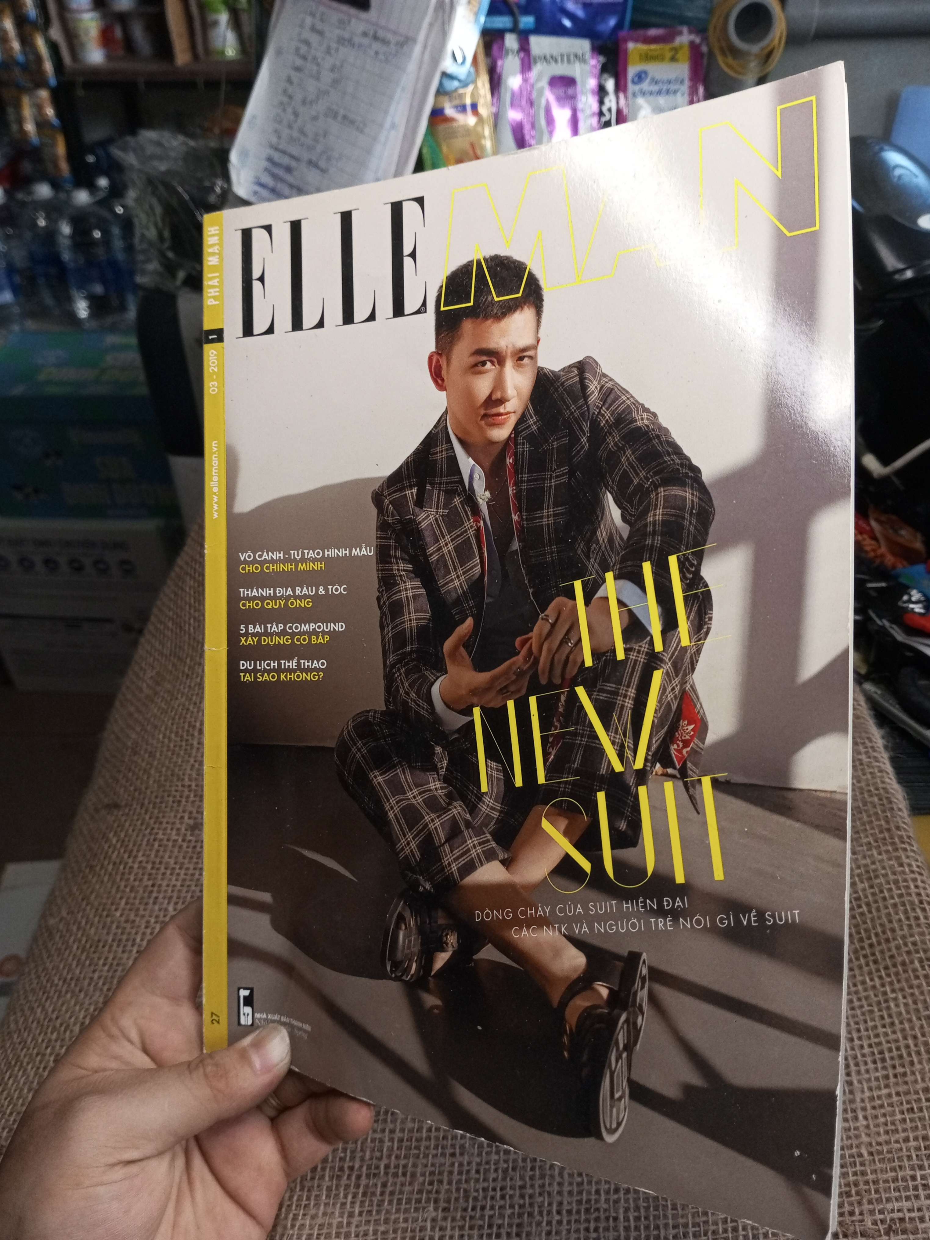 Phái Mạnh Elle Man Số 27 - The New Suit Dòng Chảy Của Suit Hiện Đại Các NTK Và Người Trẻ Nói Gì Về Suit (Tạp chí) HMT