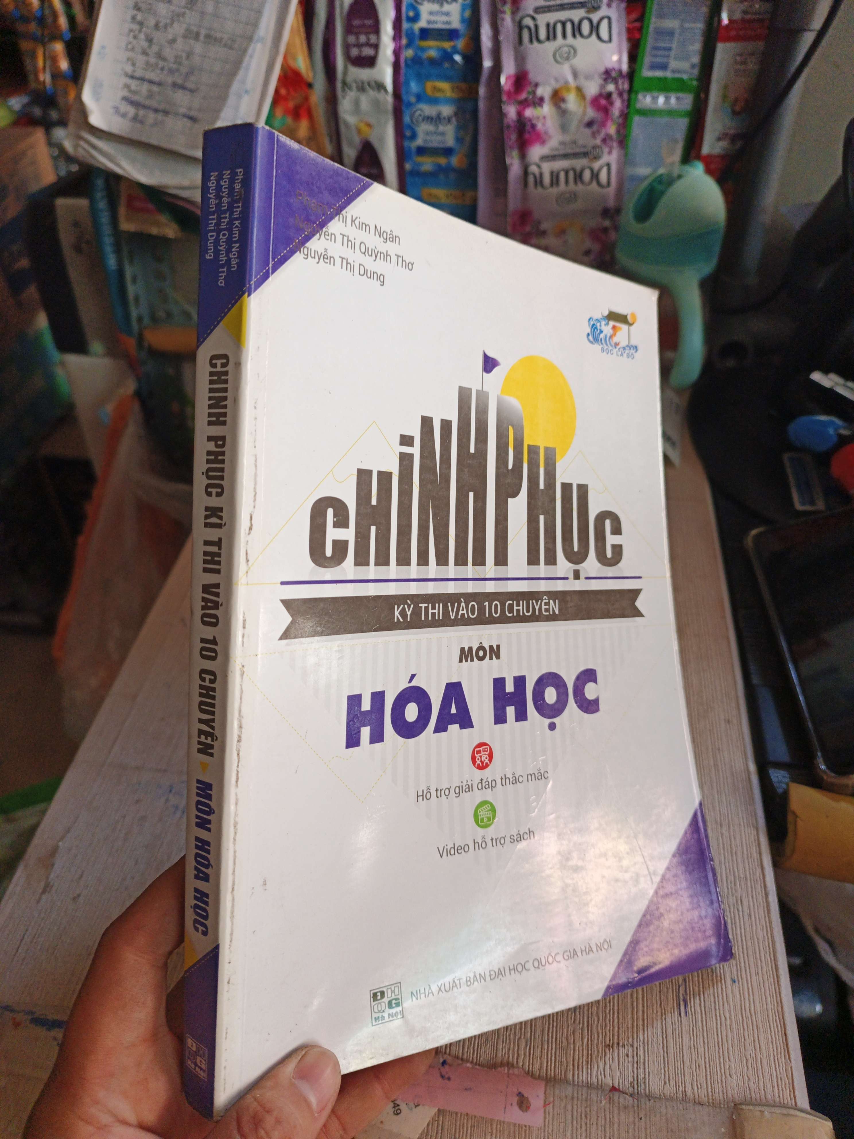 Chinh Phục Kỳ Thi Vào 10 Chuyên Môn Hóa Học - Phạm Thị Kim Ngân, Nguyễn Thị Quỳnh Thơ, Nguyễn Thị Dung 2019 mới 80% ố (Tham khảo - luyện thi) HLSC
