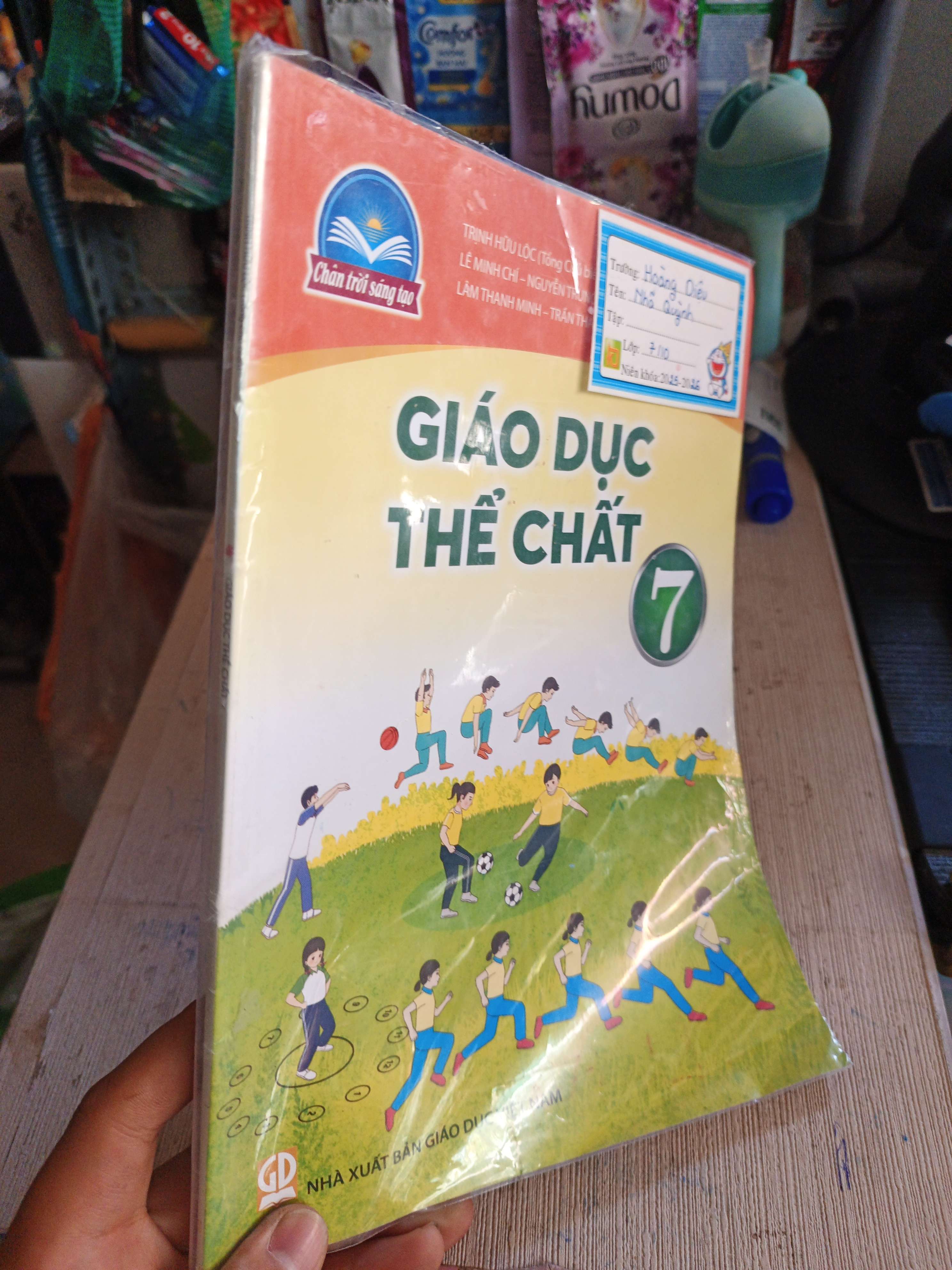 Giáo Dục Thể Chất 7 Chân trời sáng tạo (Sách giáo khoa - giáo trình) HLSC