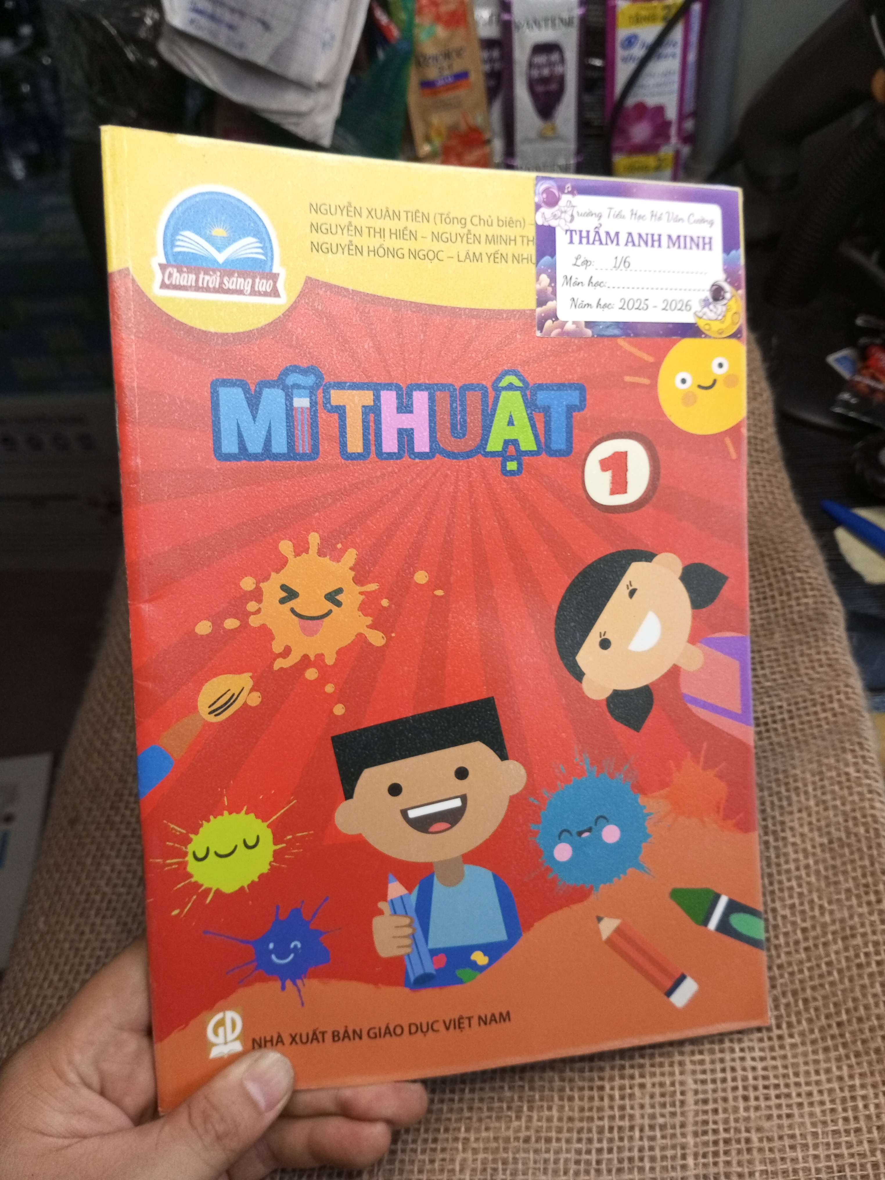 Mĩ Thuật 1 2025 mới 90% (Sách giáo khoa - giáo trình) HLSC