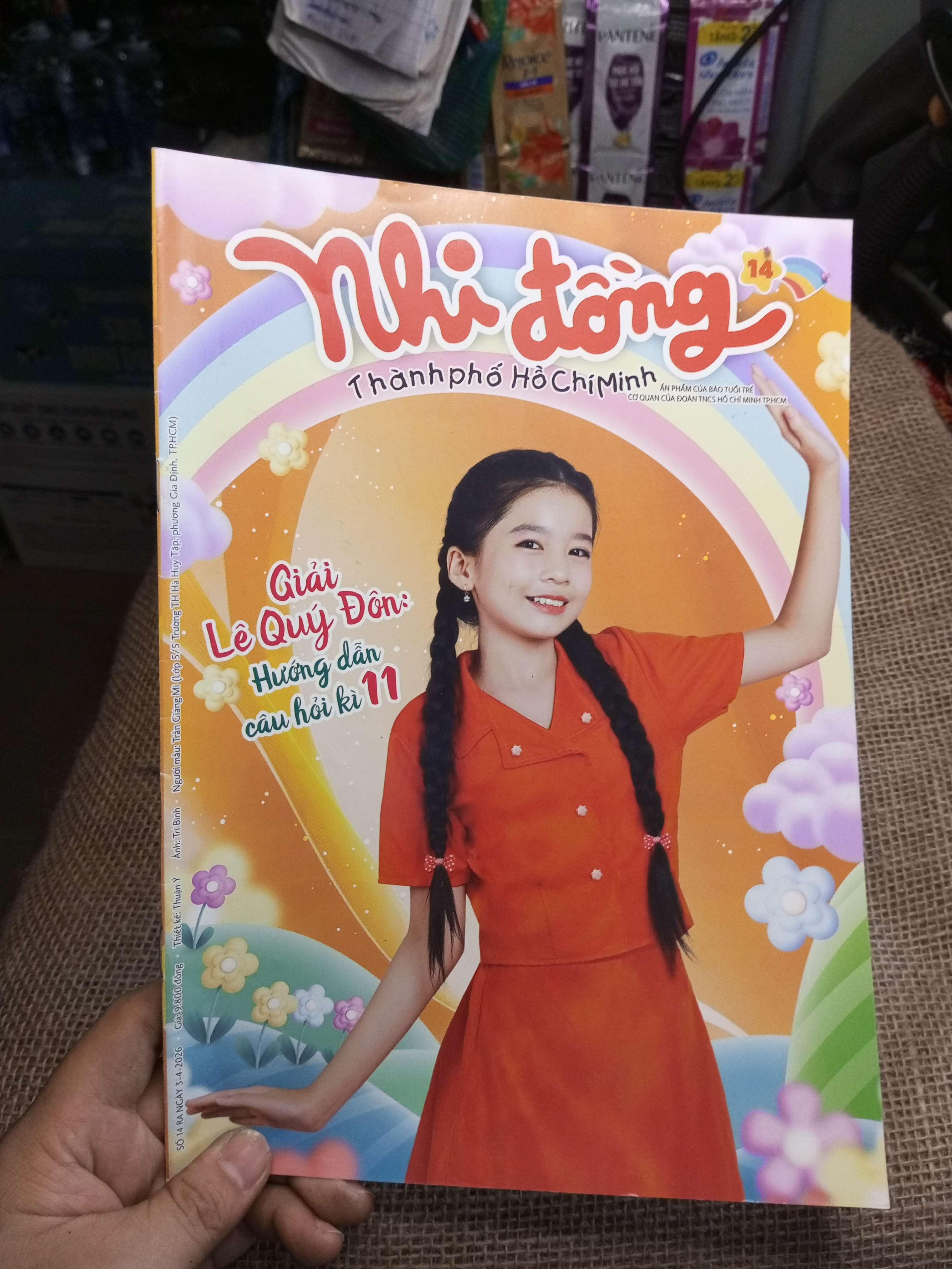 Nhi Đồng Thành Phố Hồ Chí Minh Số 14 - Giải Lê Quý Đôn: Hướng Dẫn Câu Hỏi Kì 11 (Tạp chí) HLSC