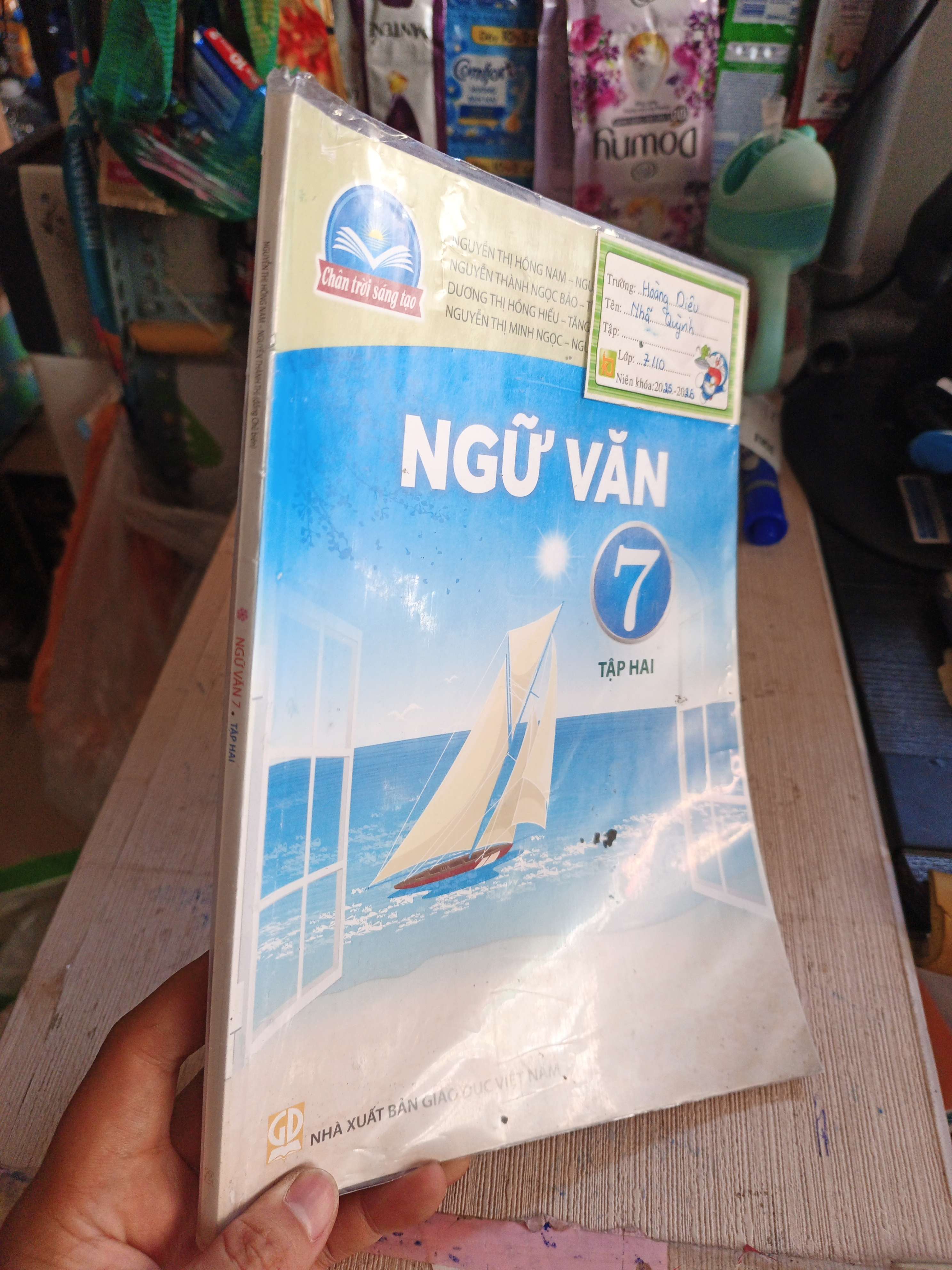 Ngữ Văn 7 Tập 2 Chân trời sáng tạo (Sách giáo khoa - giáo trình) HLSC