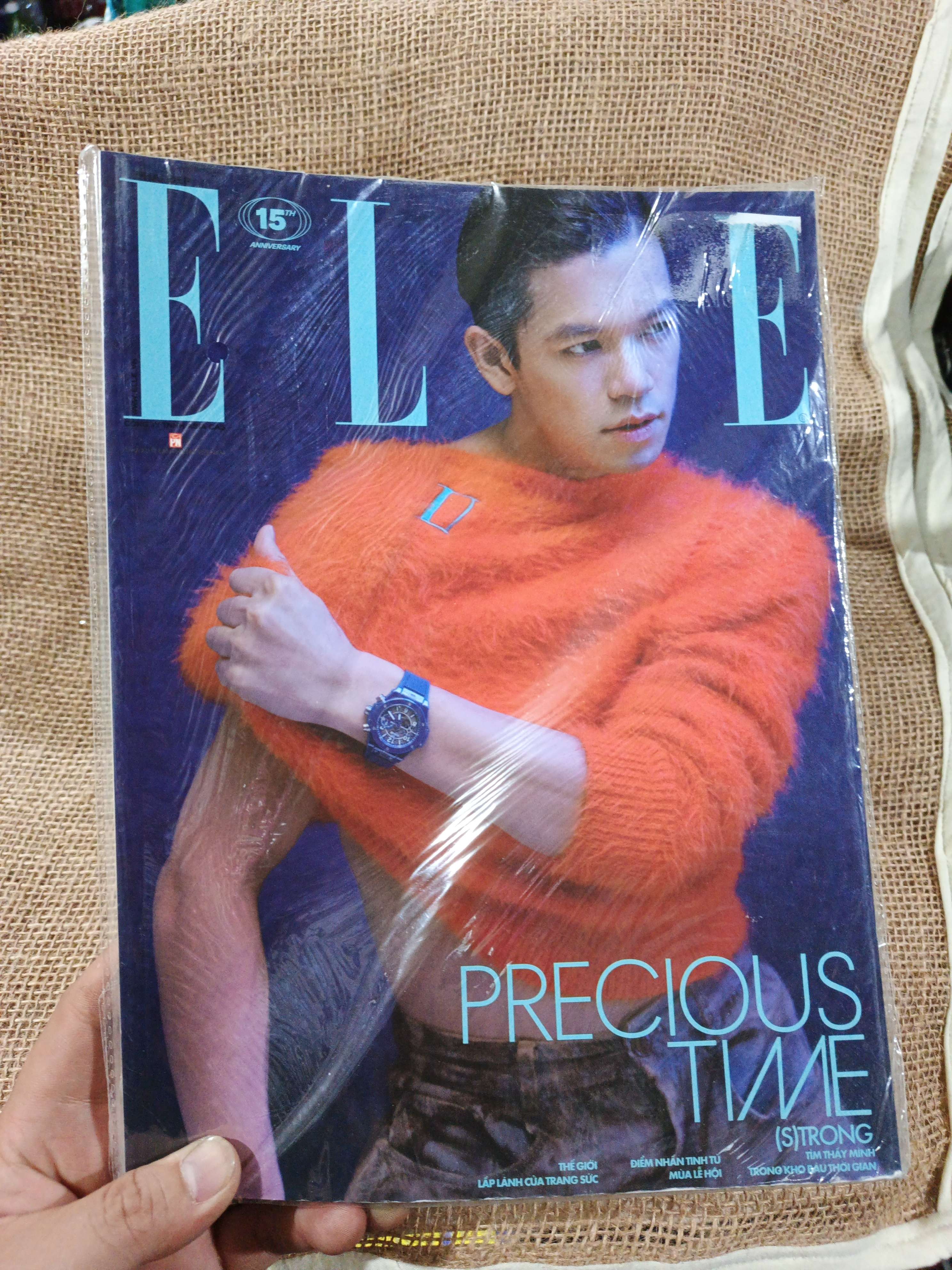 Phái Đẹp Elle Việt Nam - Trọng Hiếu - Precious Time - Thế Giới Lấp Lánh Của Trang Sức, Điểm Nhấn Tinh Tú Mùa Lễ Hội, (S)trong Tìm Thấy Mình Trong Kho Báu Thời Gian mới 90% (Tạp chí) HMT