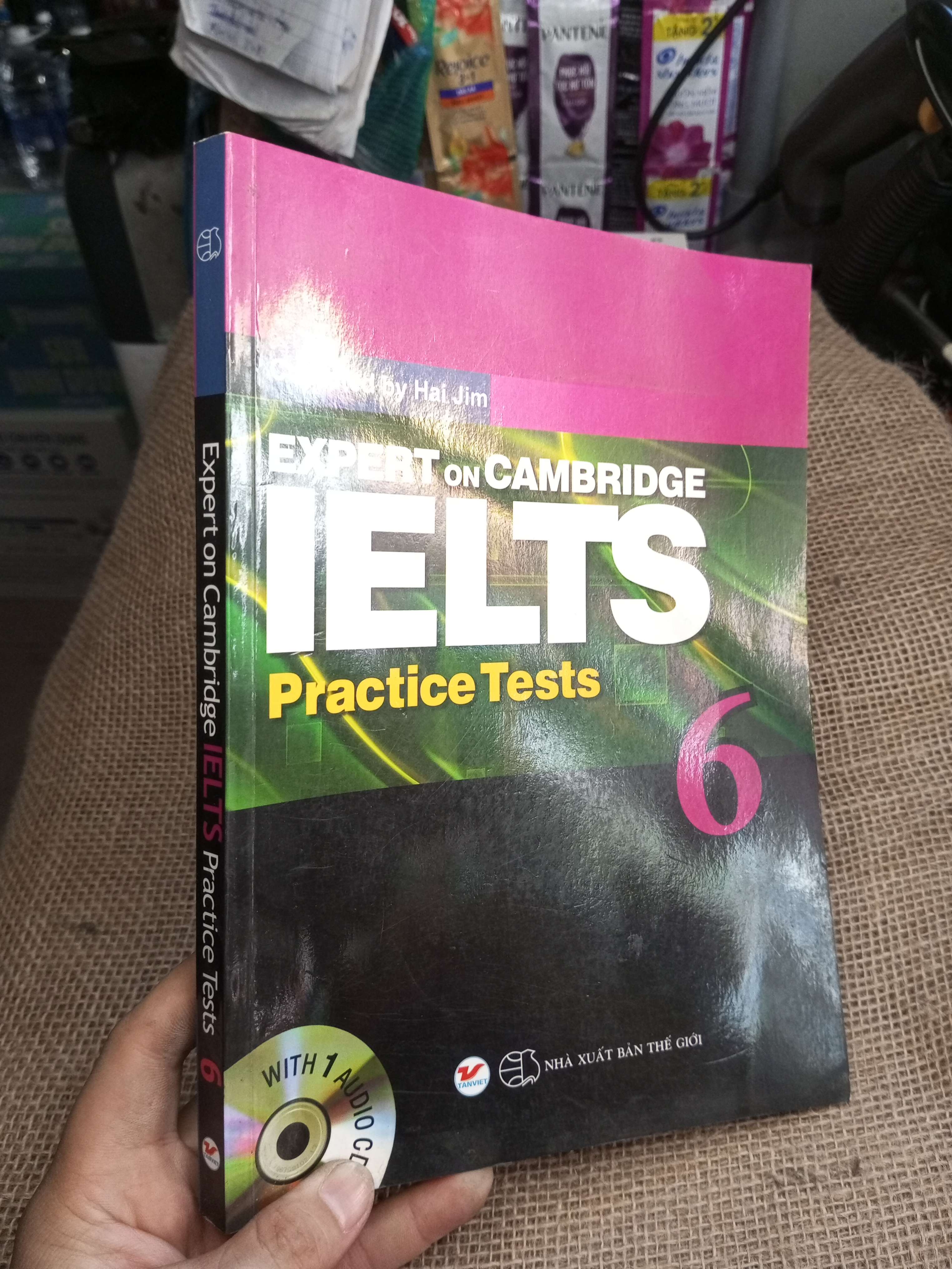 Expert On Cambridge IELTS Practice Tests 6 - Hai Jim 2015 mới 80% ố (Sách tự học tiếng Anh) HLSC