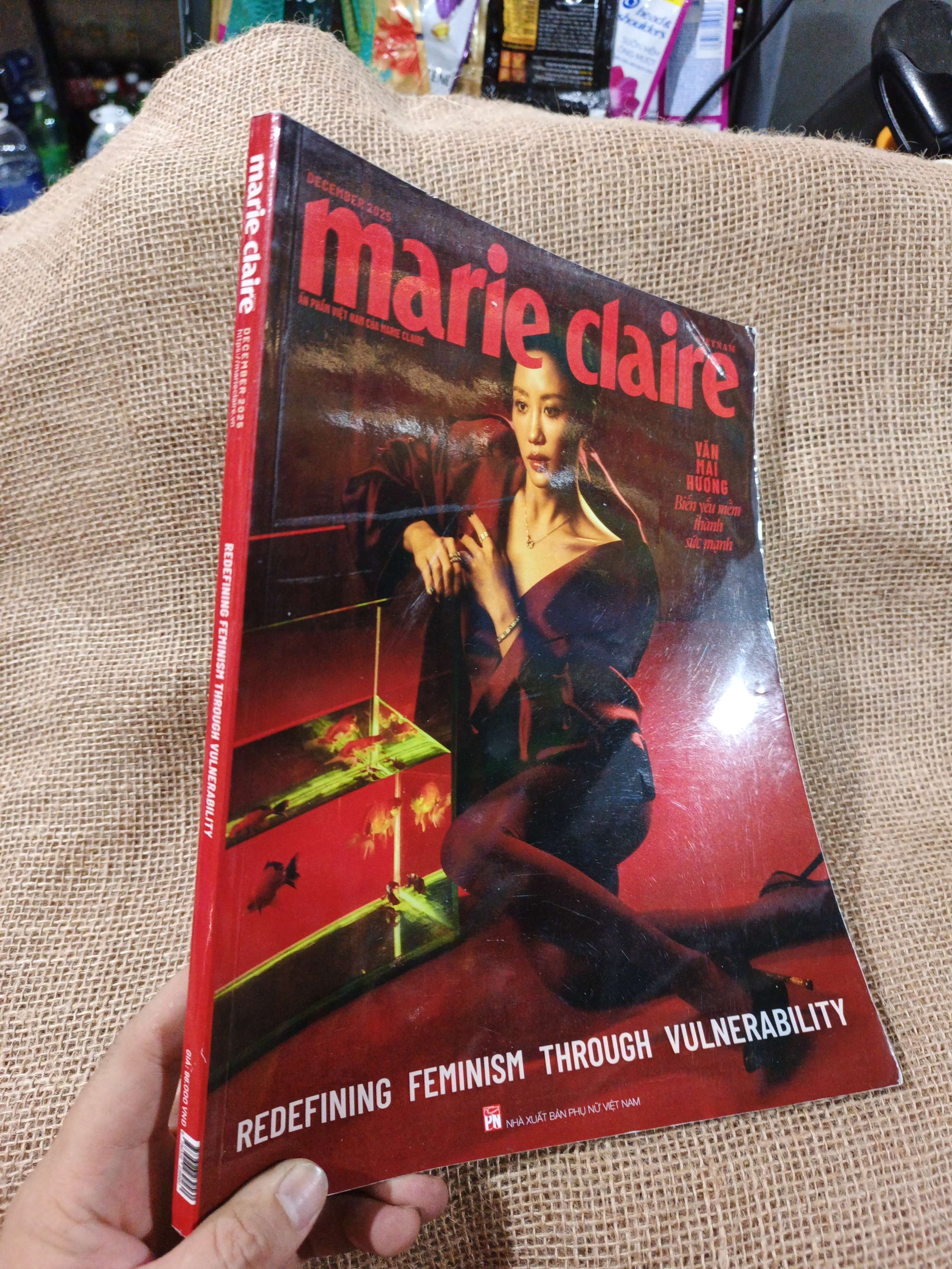 Marie Claire December 2025 Văn Mai Hương Redefining Feminism Through Vulnerability mới 90% (Tạp chí) HMT