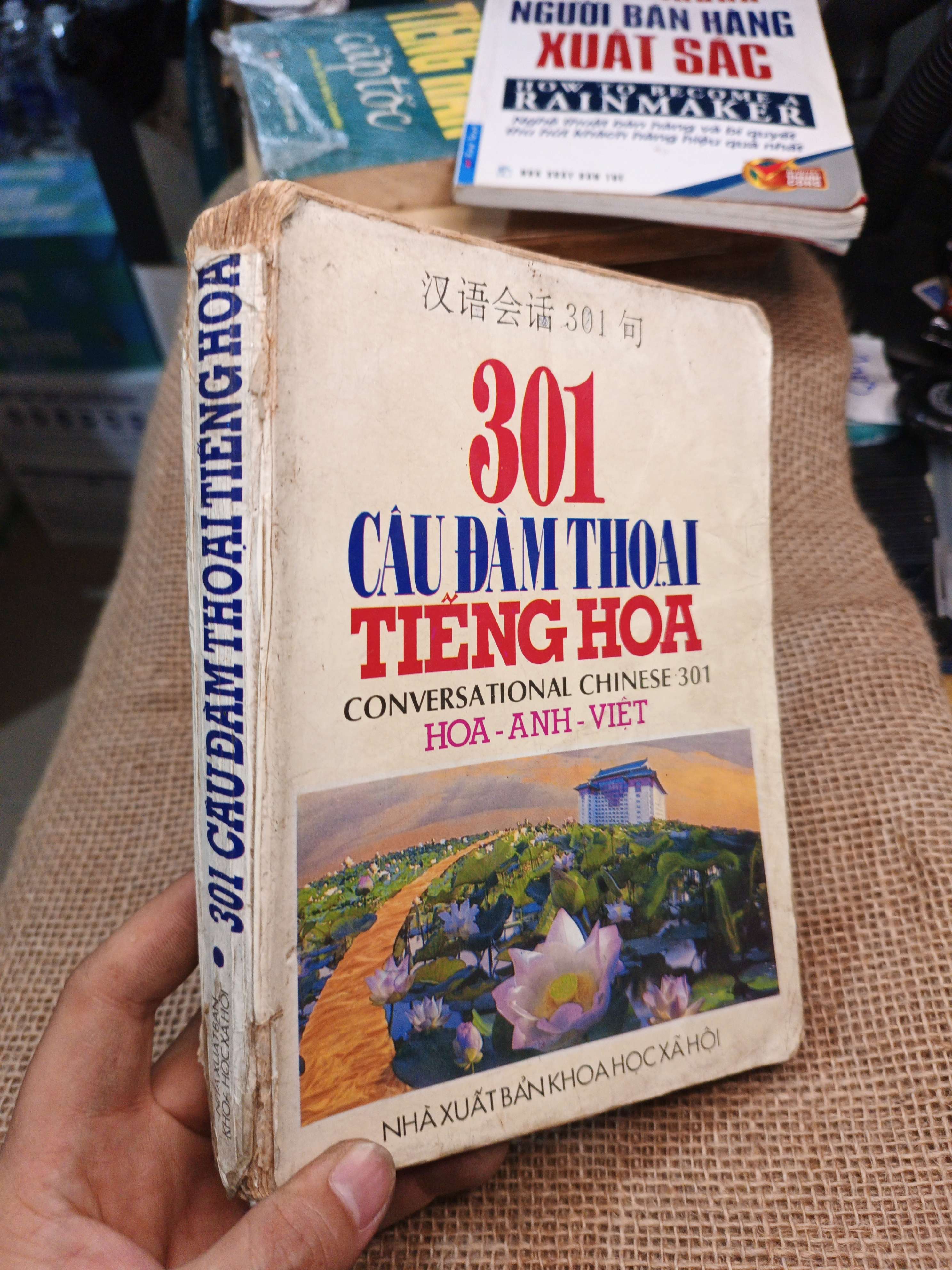 301 Câu Đàm Thoại Tiếng Hoa Hoa - Anh - Việt 1994 mới 80% ố (Sách học ngoại ngữ khác) HLSC