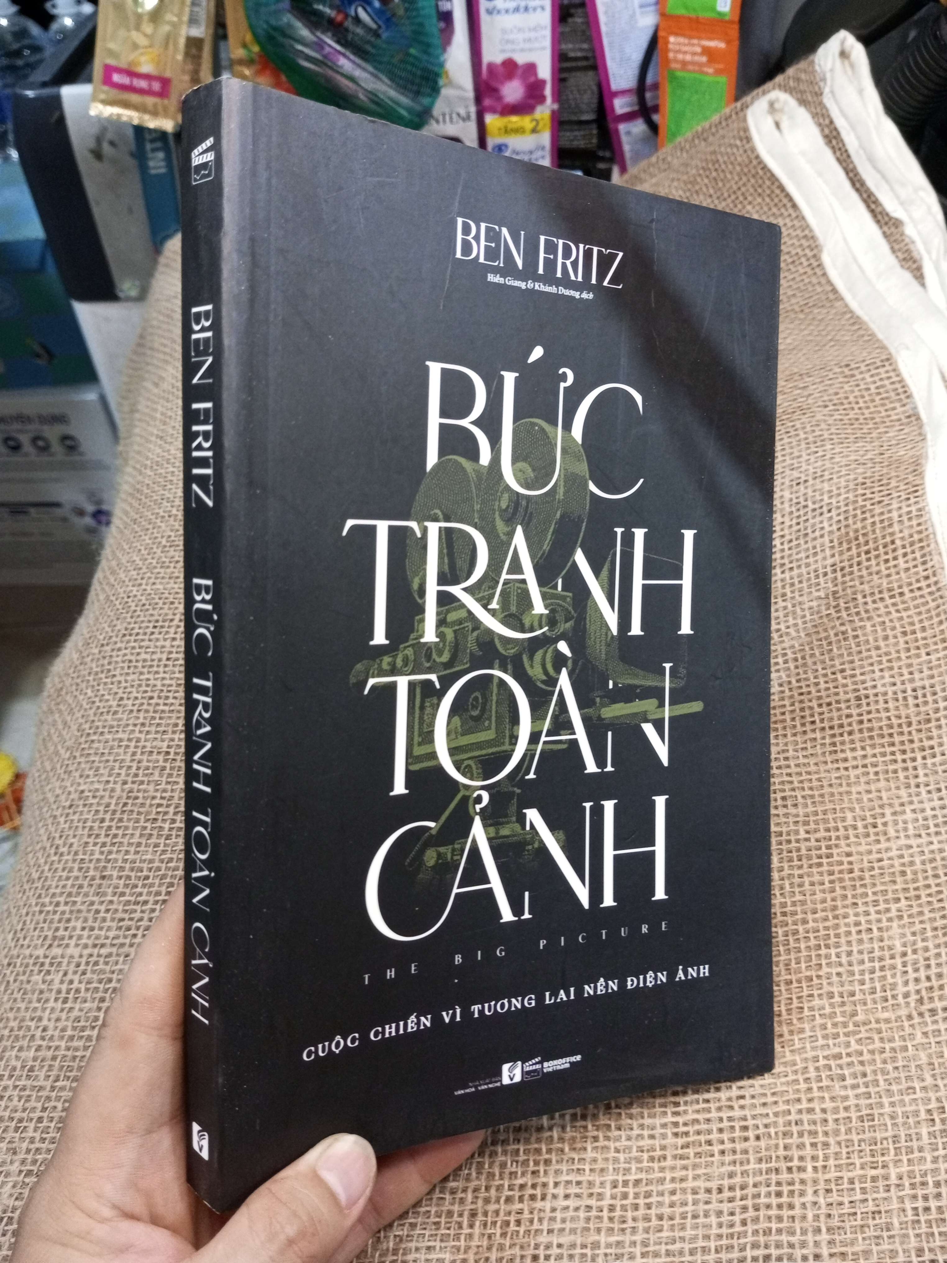 Bức Tranh Toàn Cảnh The Big Picture Cuộc Chiến Vì Tương Lai Nền Điện Ảnh - Ben Fritz 2020 mới 90% (Sách văn học) HMT