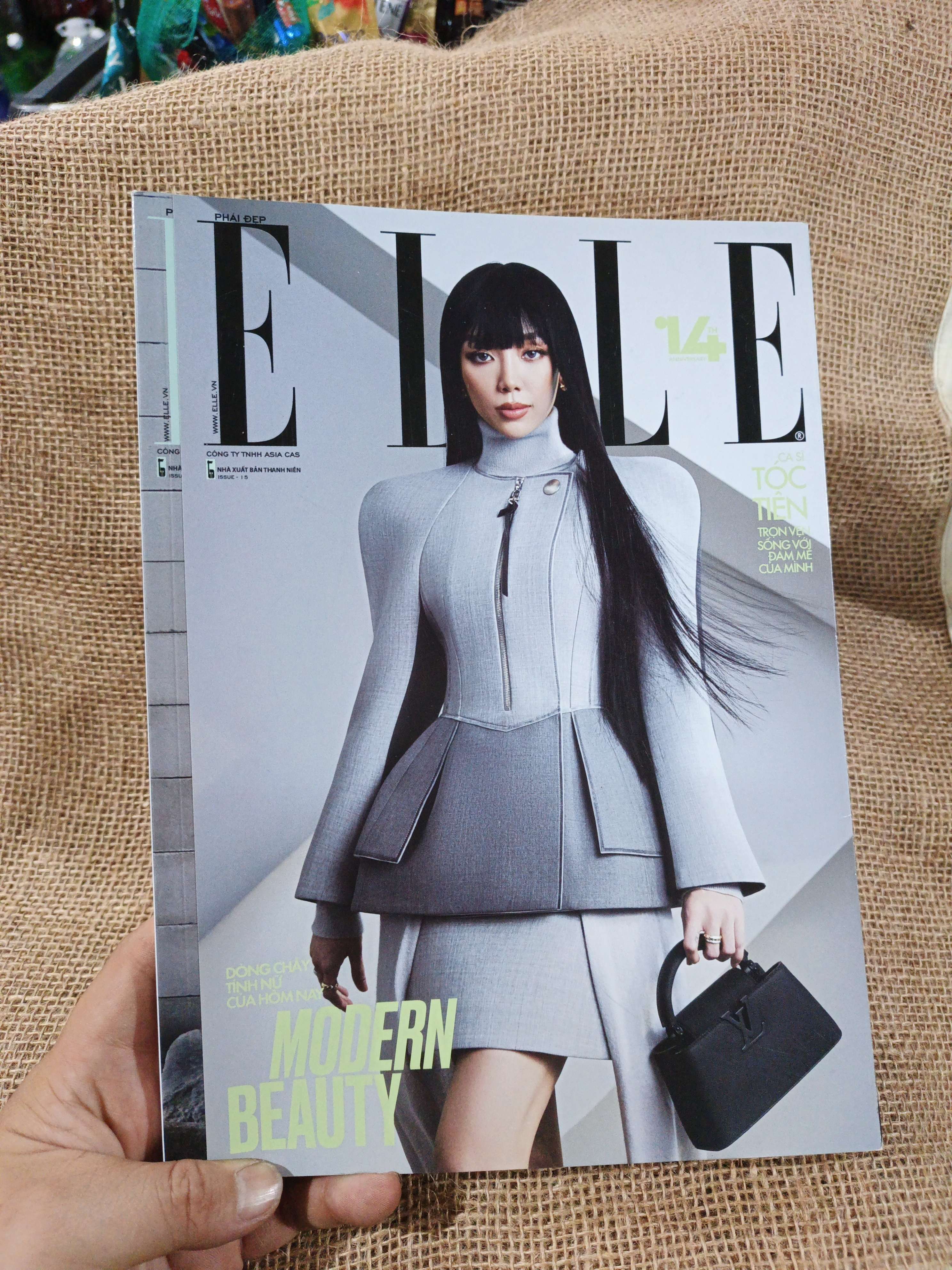 Phái Đẹp Elle Việt Nam - Ca Sĩ Tóc Tiên Trọn Vẹn Sống Với Đam Mê Của Mình - Modern Beauty mới 90% (Tạp chí) HMT
