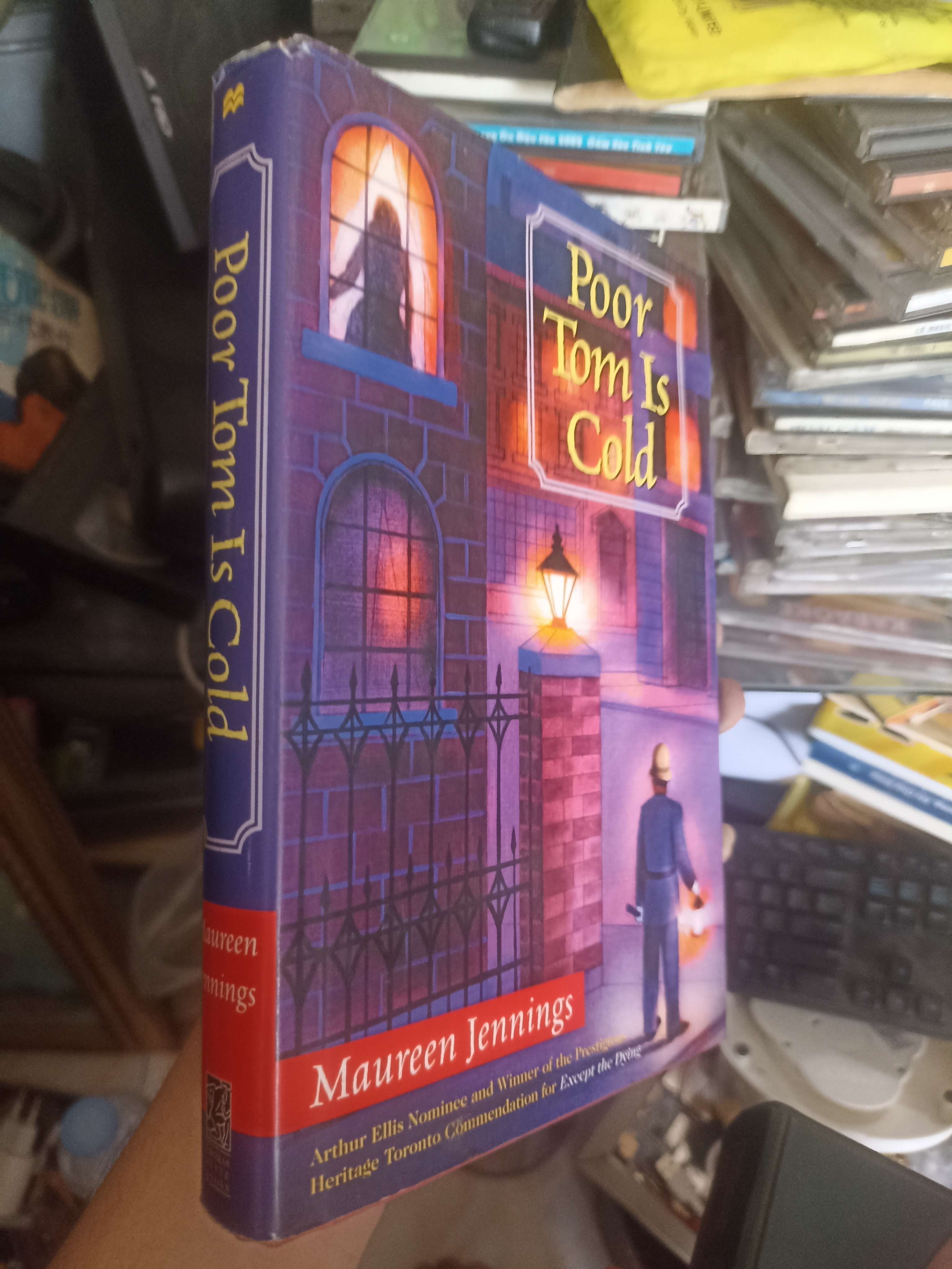 Tom Is Cold - Maureen Jennings 2001 (Sách văn học) KSX