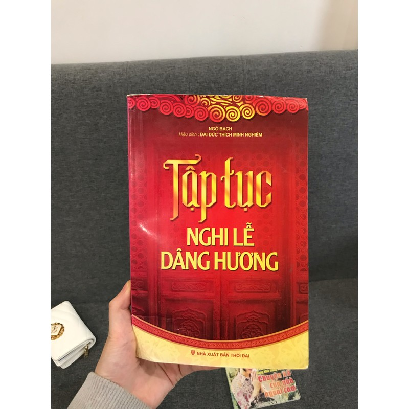 Sách Tập Tục Nghi Lễ Dâng Hương - Ngô Bạch (Sách tôn giáo - tâm linh) AB