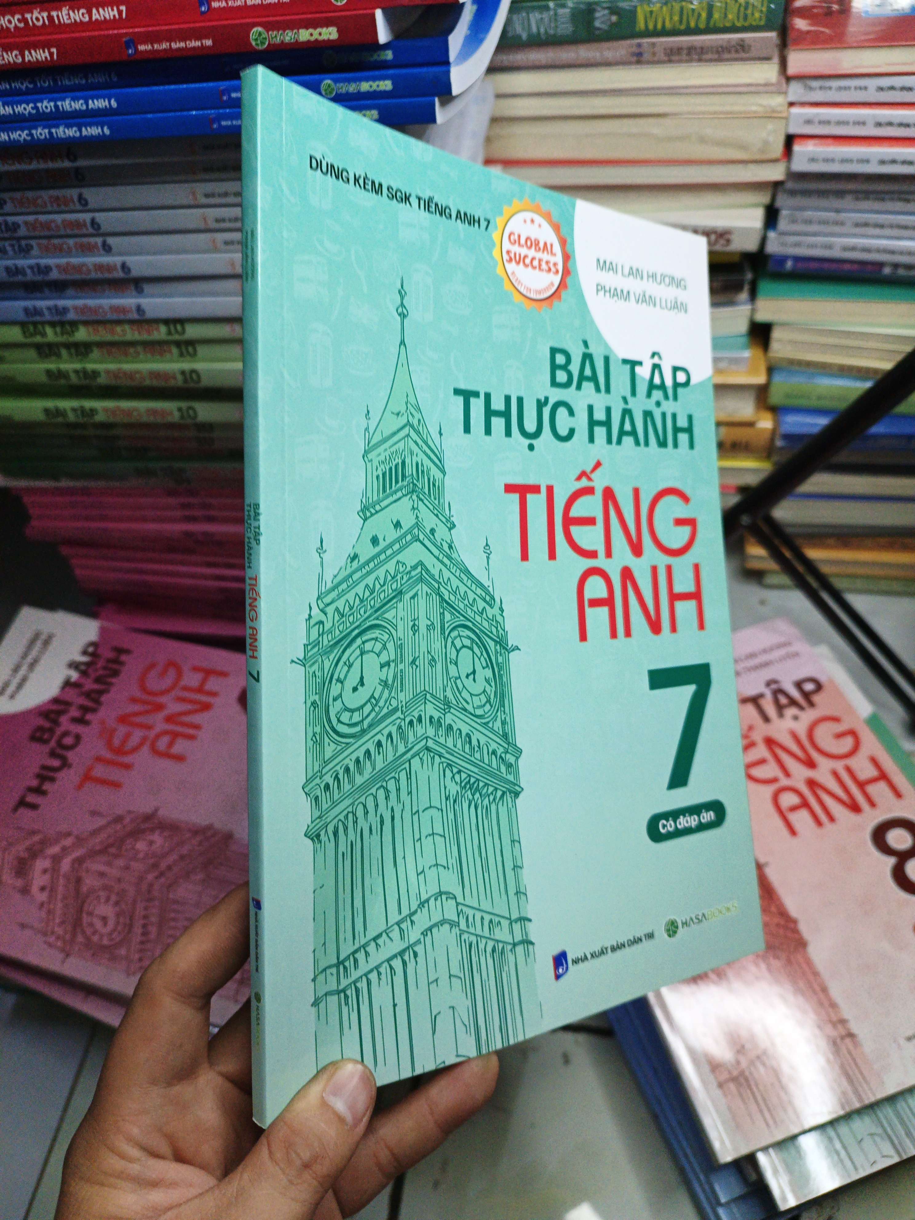 Bài Tập Thực Hành Tiếng Anh 7 Có Đáp Án - Mai Lan Hương, Phạm Văn Luận mới 90% (Sách tự học tiếng Anh) NENA