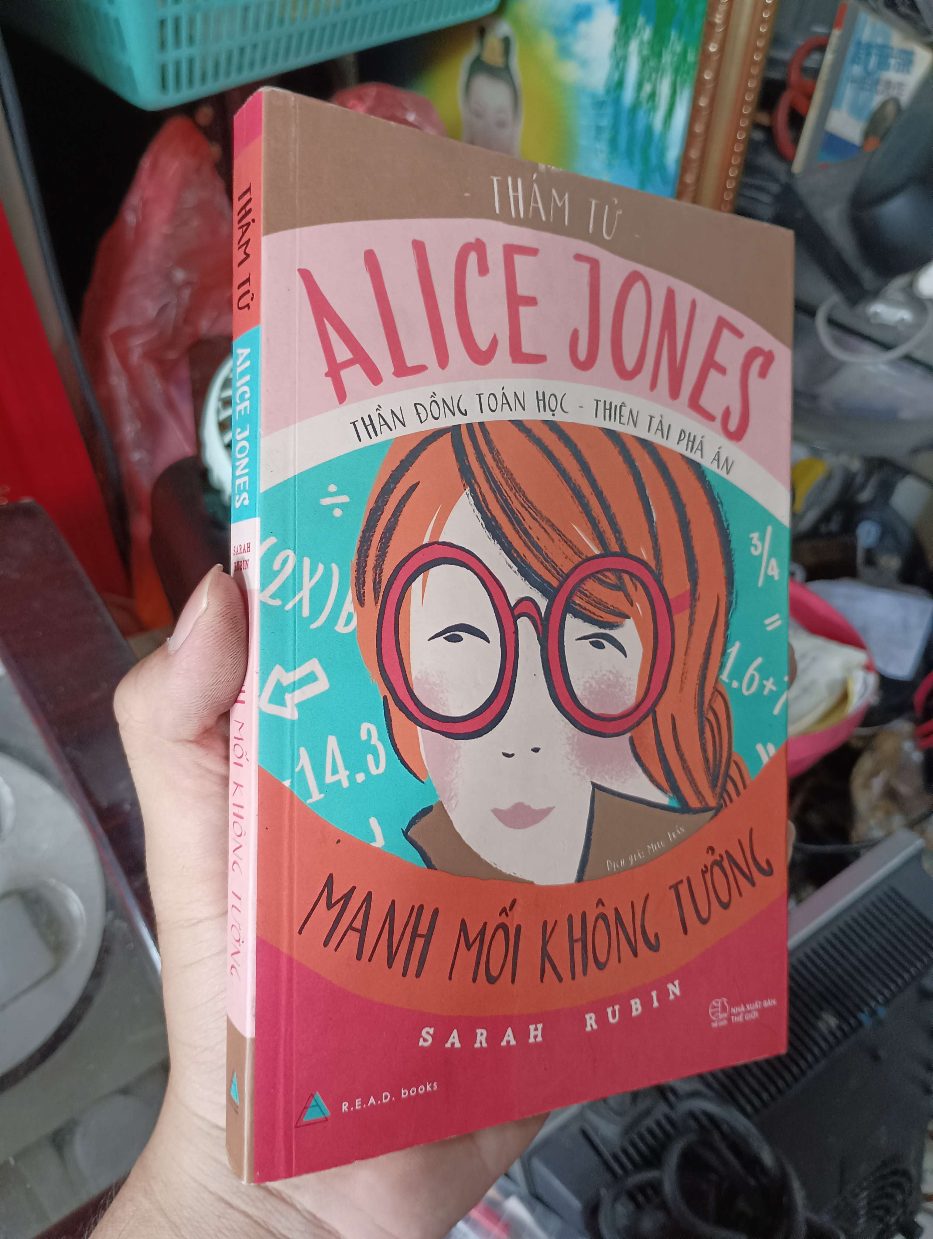 Thám tử Alice Jones: Manh mối không tưởng - Sarah Rubin 2017 (Sách văn học) KSX