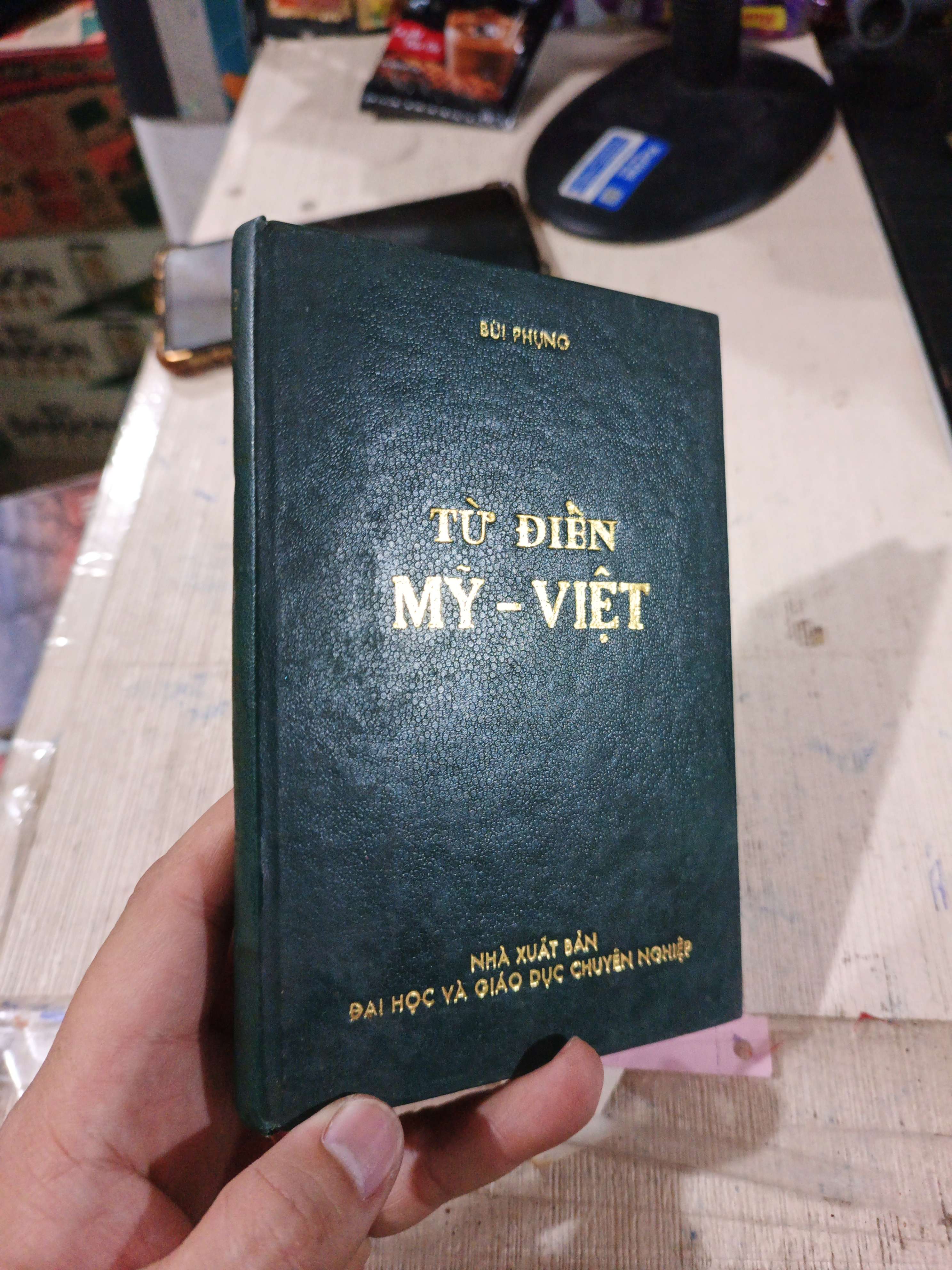 Từ Điển Mỹ - Việt - Bùi Phụng 1989 mới 80% ố bìa cứng (Từ điển) HCM.TN