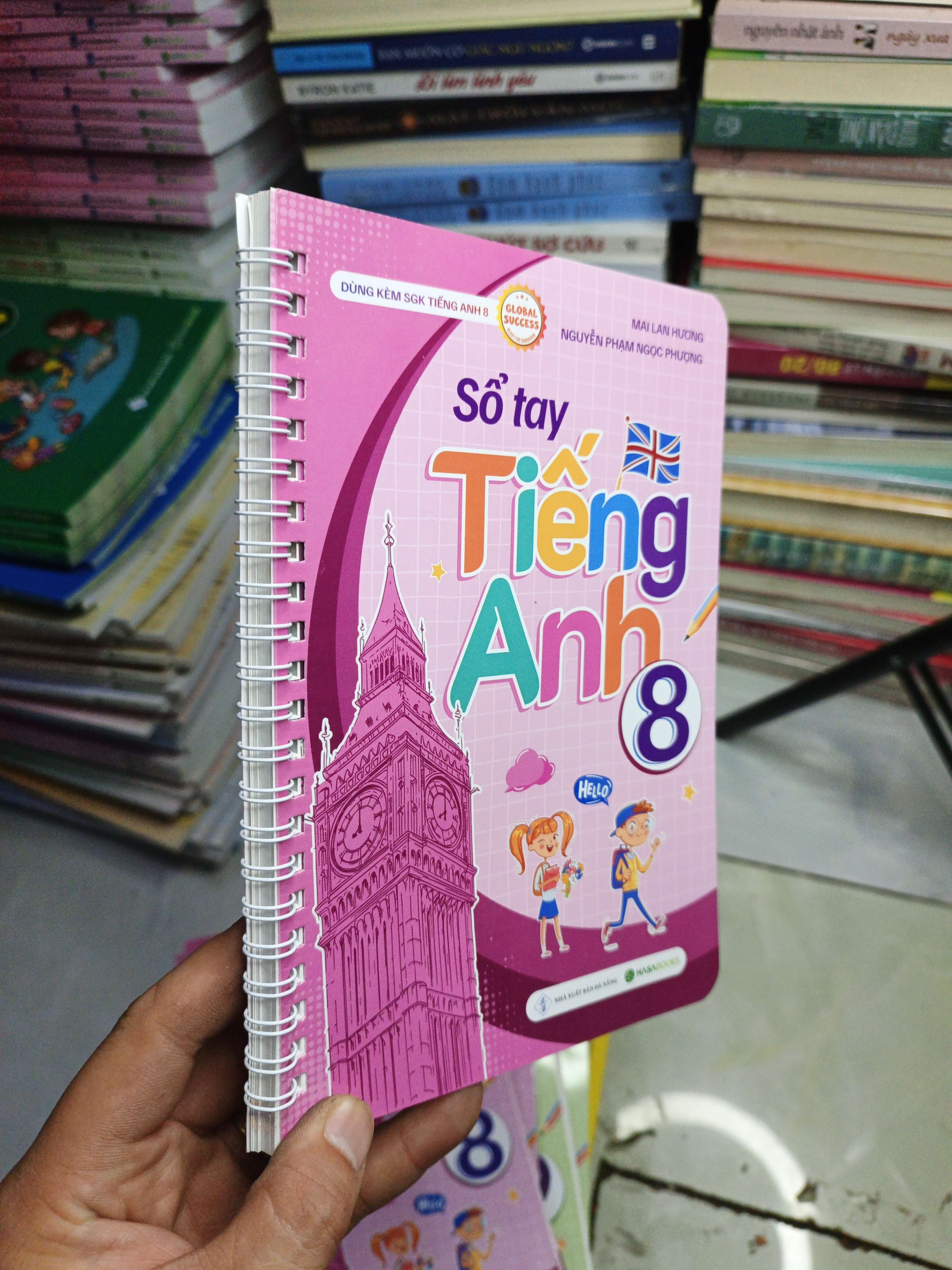 Số Tay Tiếng Anh 8 - Mai Lan Hương, Nguyễn Phạm Ngọc Phương mới 90% (Sách tự học tiếng Anh) NENA
