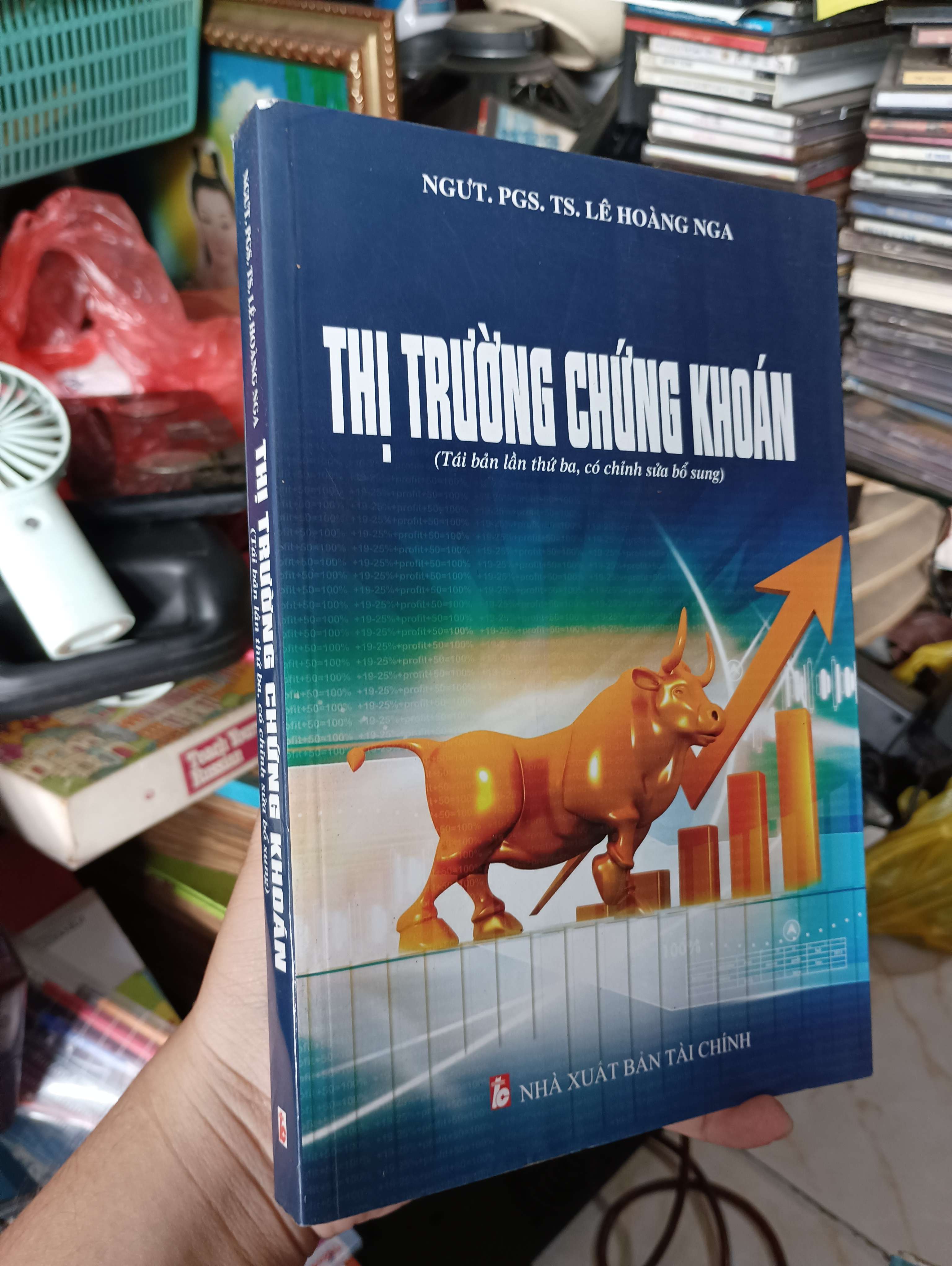 THỊ TRƯỜNG CHỨNG KHOÁN - Lê Hoàng Nga 2020 (Sách kinh tế - tài chính - chứng khoán) KSX