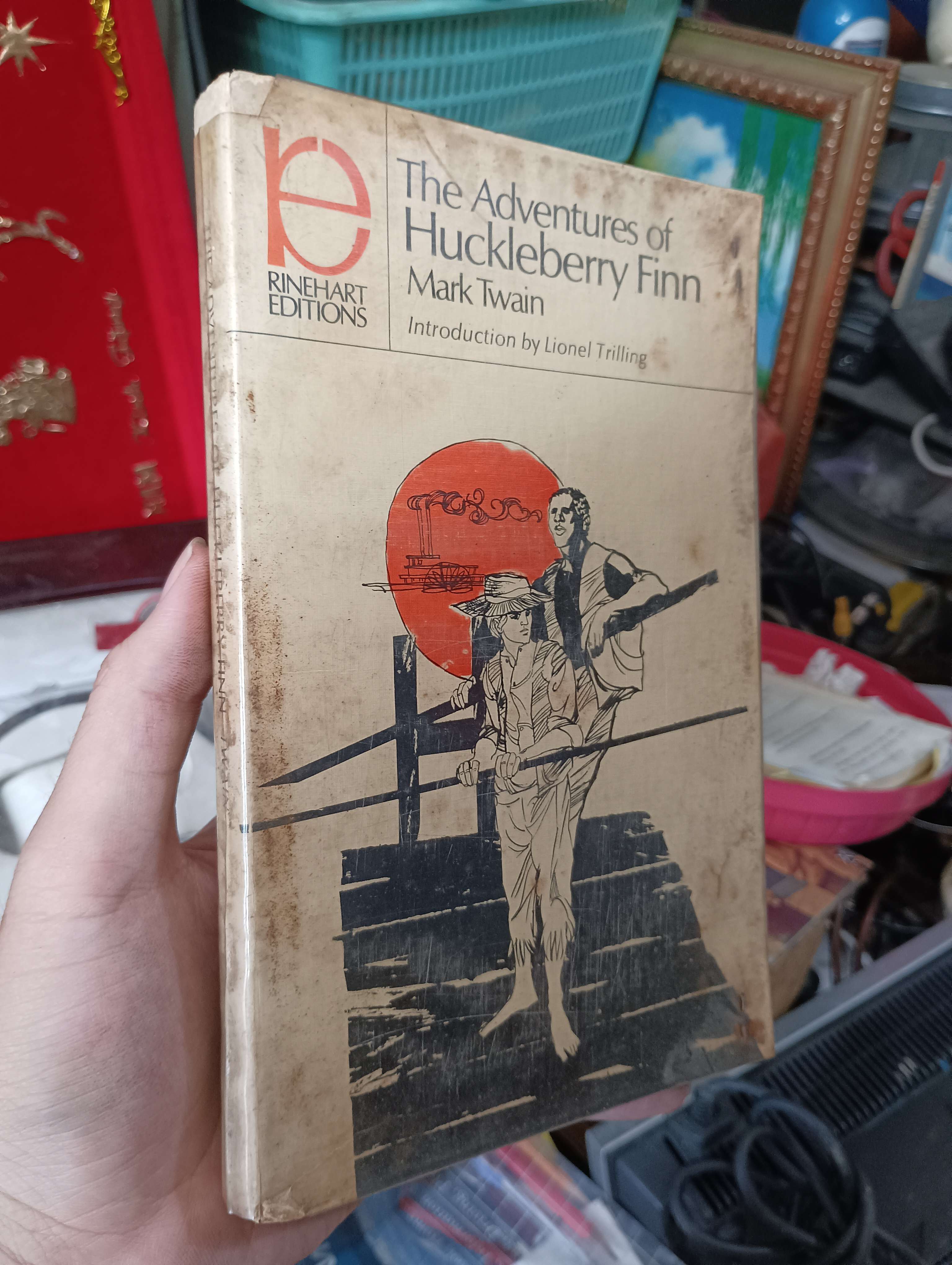 The Adventures of Huckleberry Finn - Mark Twain (Sách văn học) KSX