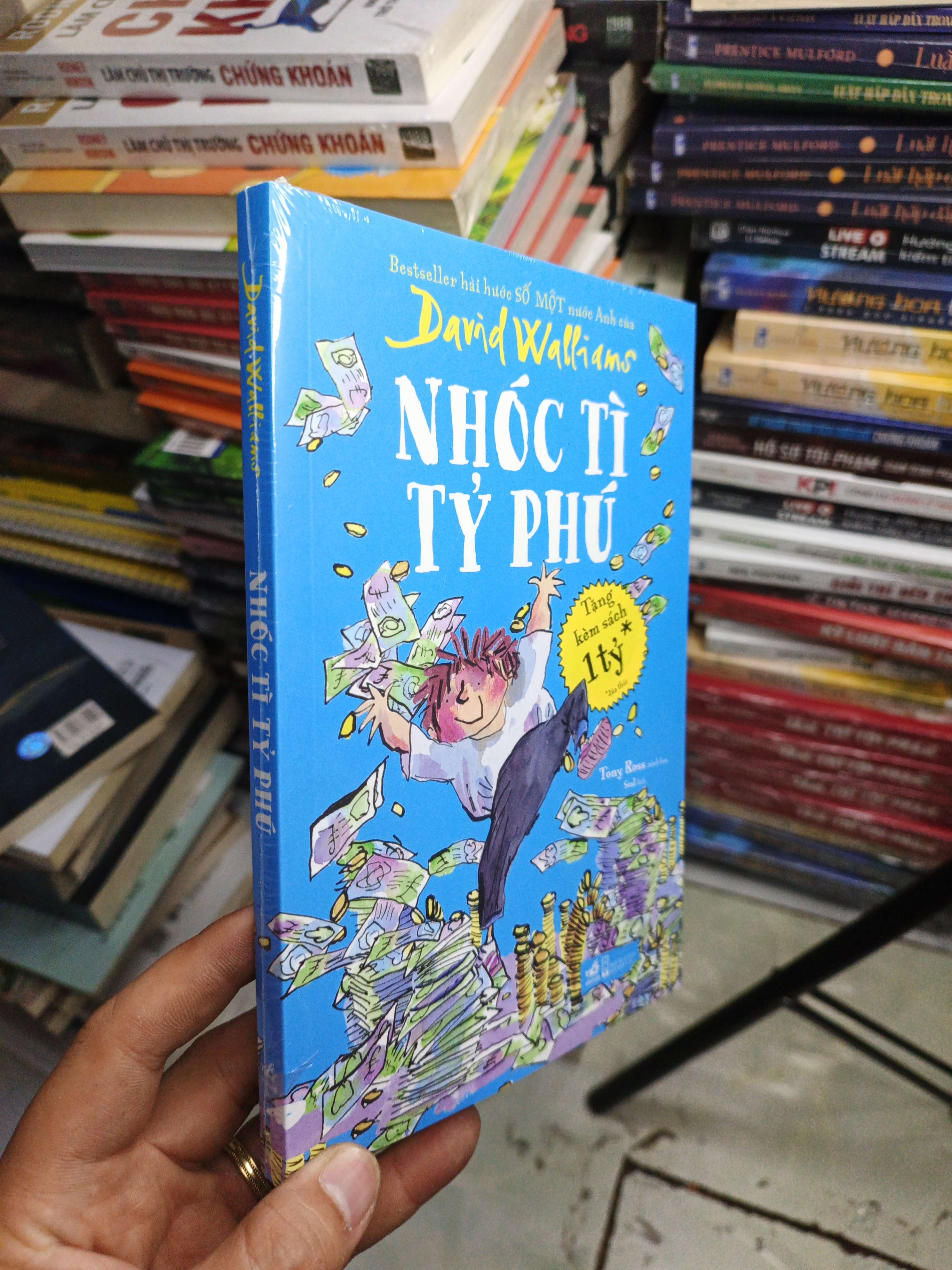 Nhóc Tì Tỷ Phú - David Walliams mới 100% (Sách văn học) NENA