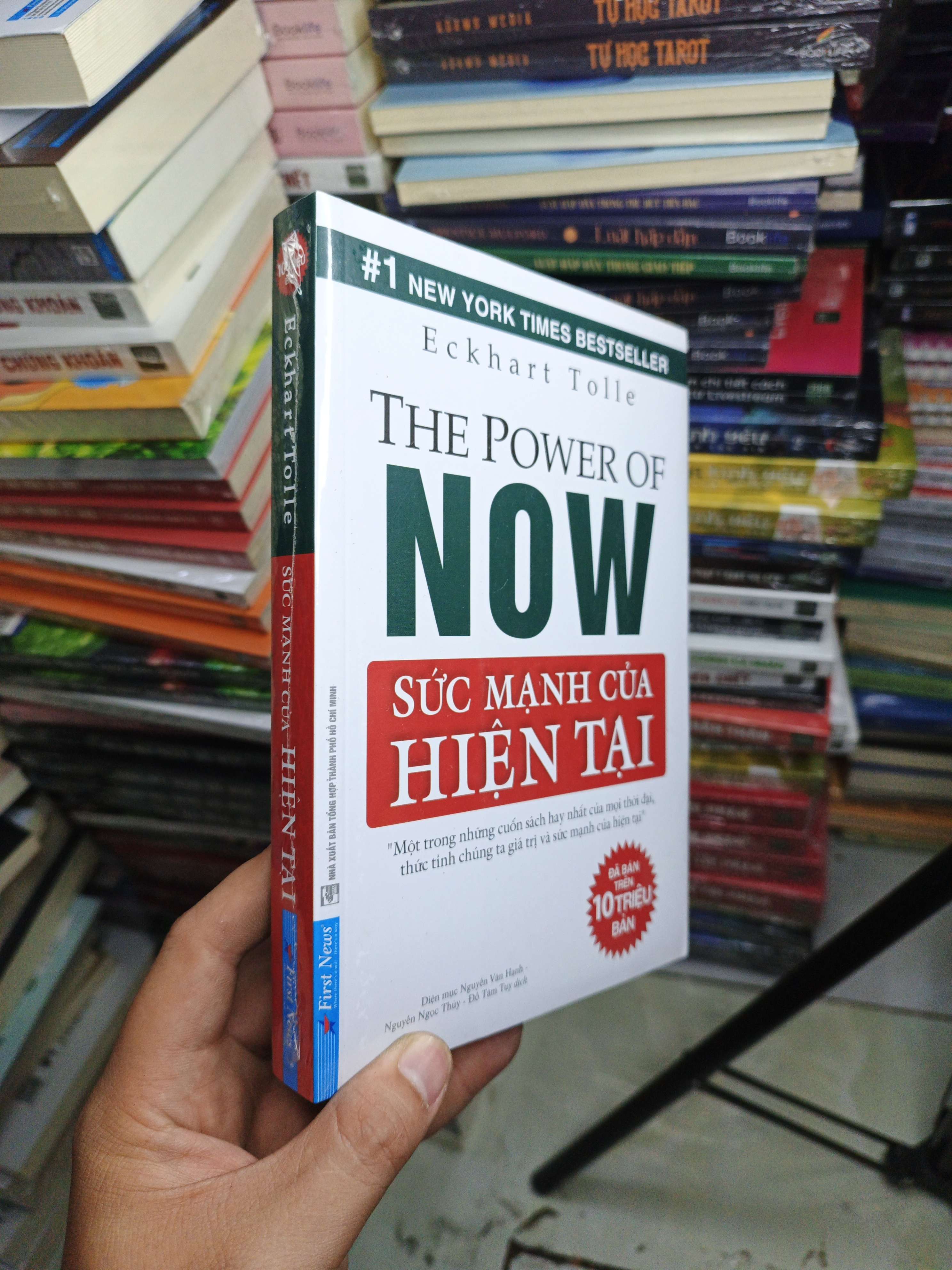 Sức Mạnh Của Hiện Tại - Eckhart Tolle mới 100% (Sách văn học) NENA