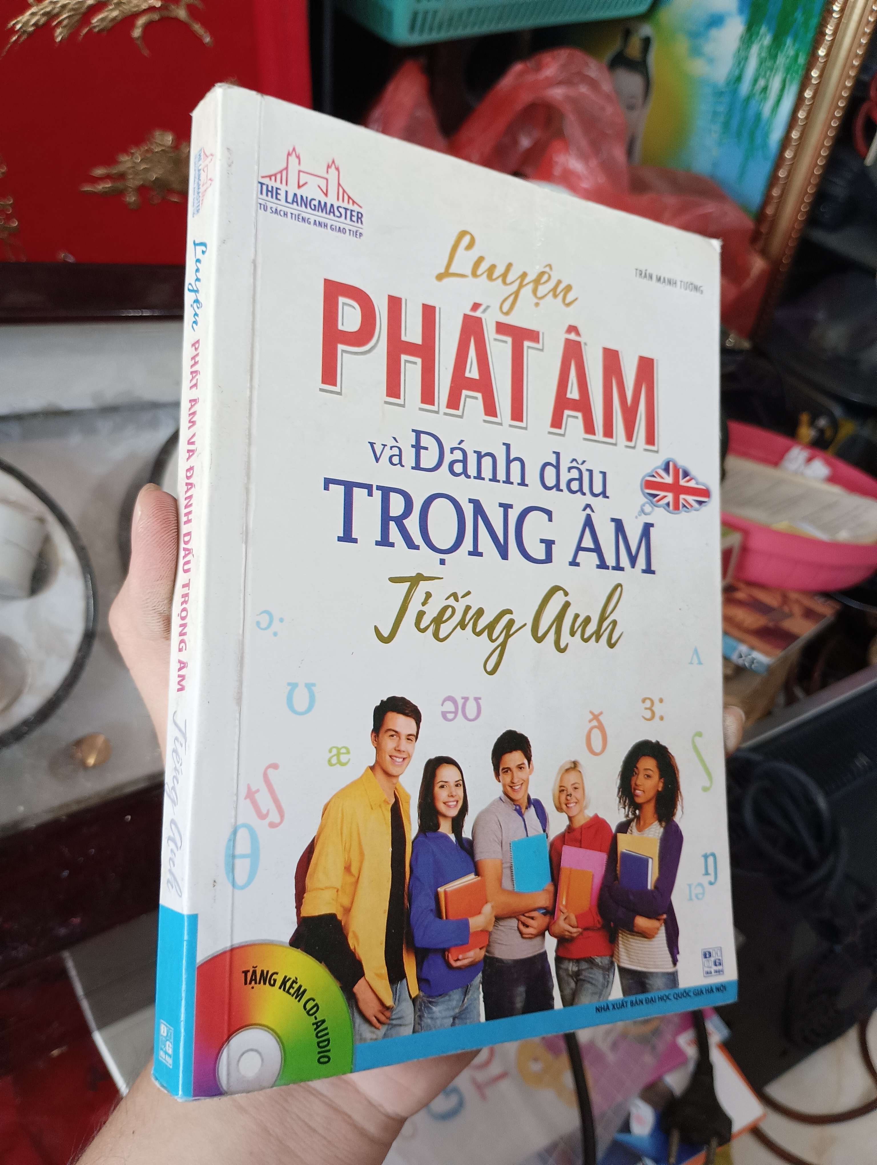 Luyện phát âm và đánh dấu trọng âm tiếng Anh - Trần Mạnh Tường 2016 (Sách tự học tiếng Anh) KSX