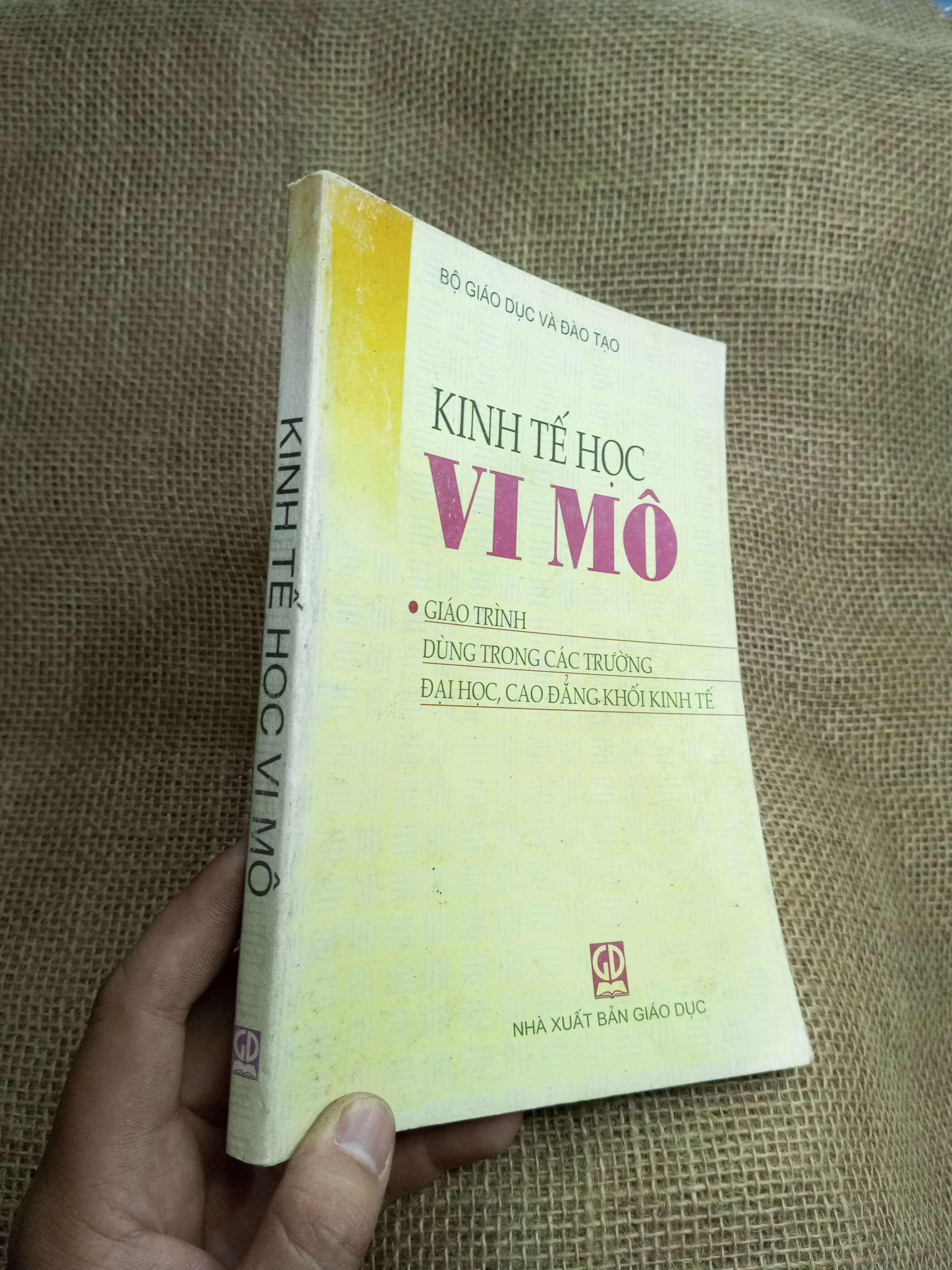Kinh Tế Học Vi Mô 2008 mới 80% ố (Giáo trình đại học - cao đẳng) HLSC