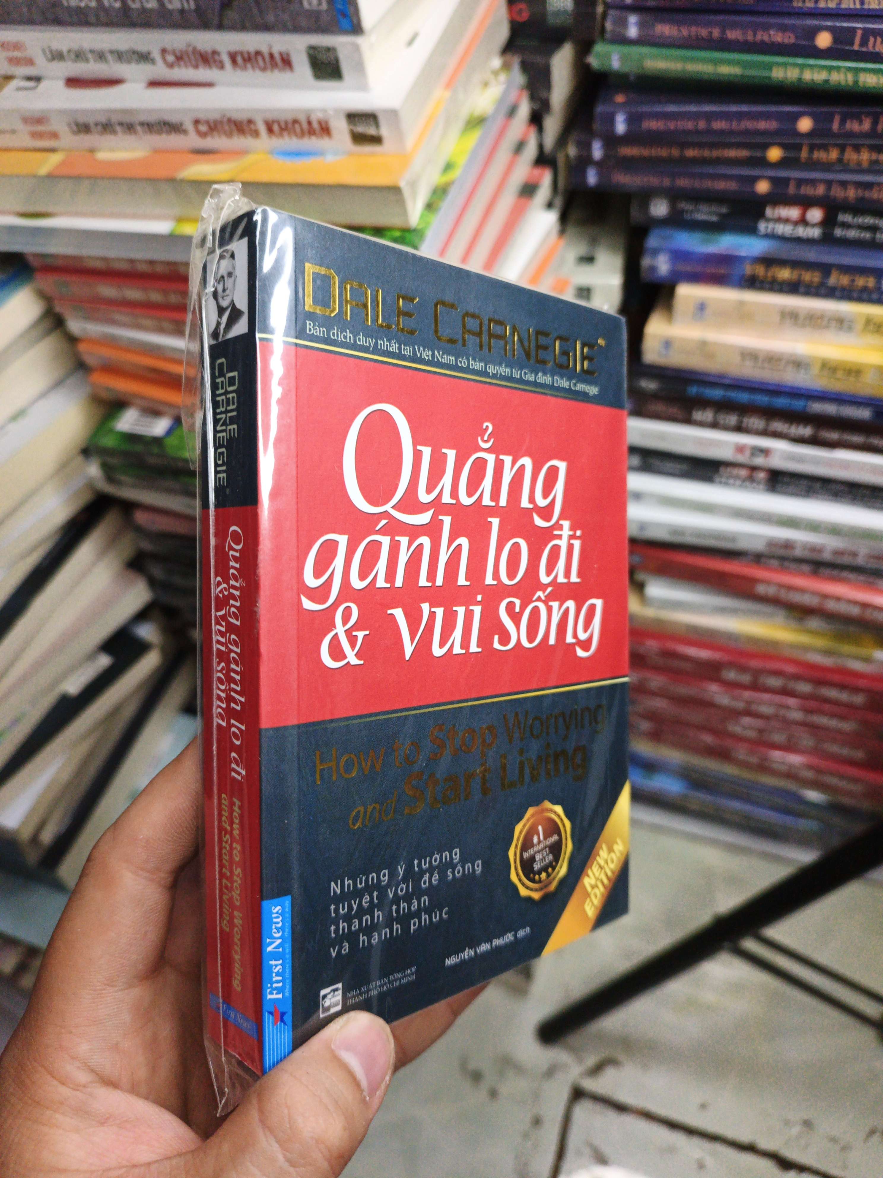 Quẳng Gánh Lo Đi & Vui Sống - Dale Carnegie khổ nhỏ mới 100% (Sách văn học) NENA