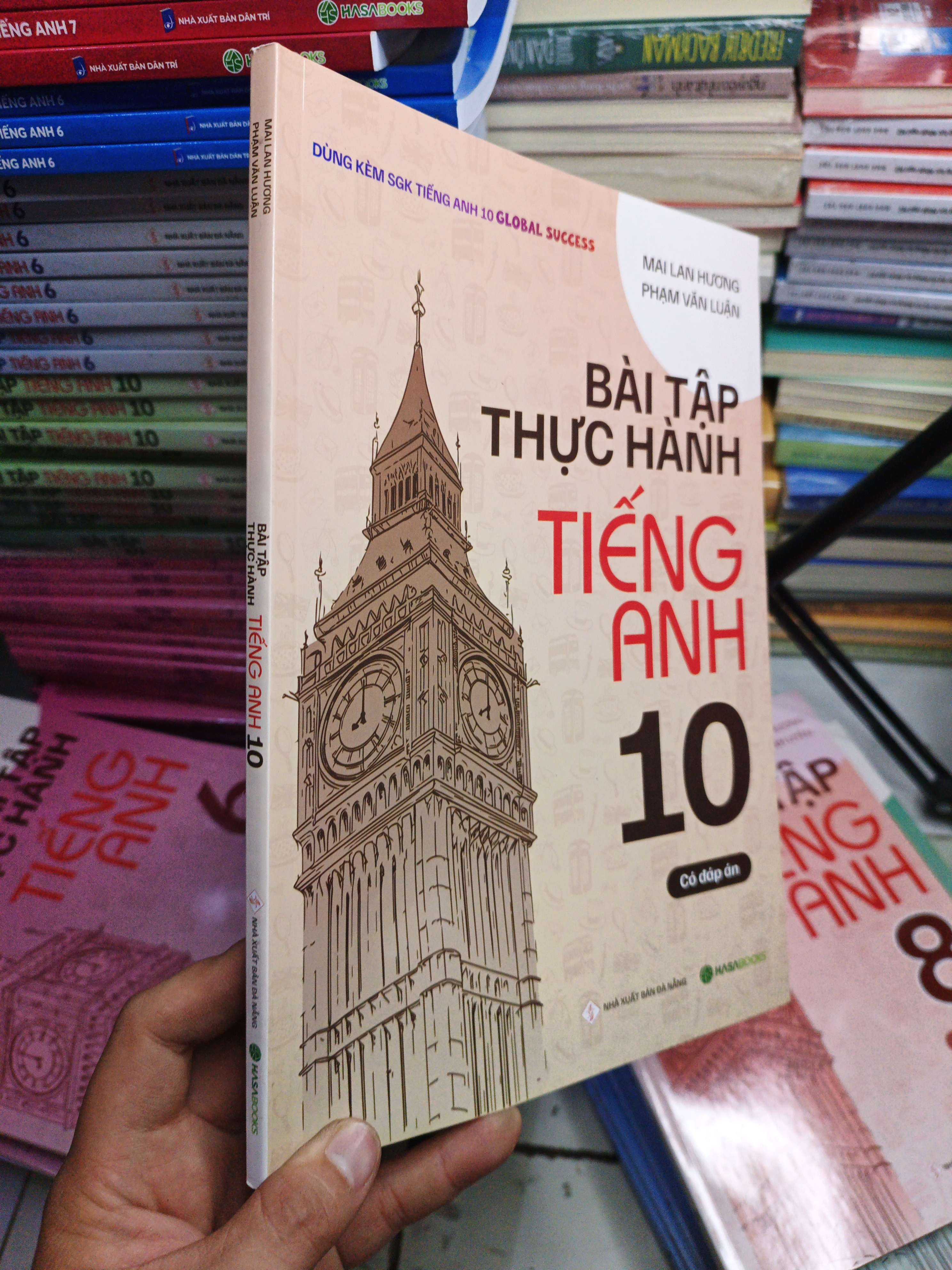 Bài Tập Thực Hành Tiếng Anh 10 Có Đáp Án - Mai Lan Hương, Phạm Văn Luận mới 90% (Sách tự học tiếng Anh) NENA
