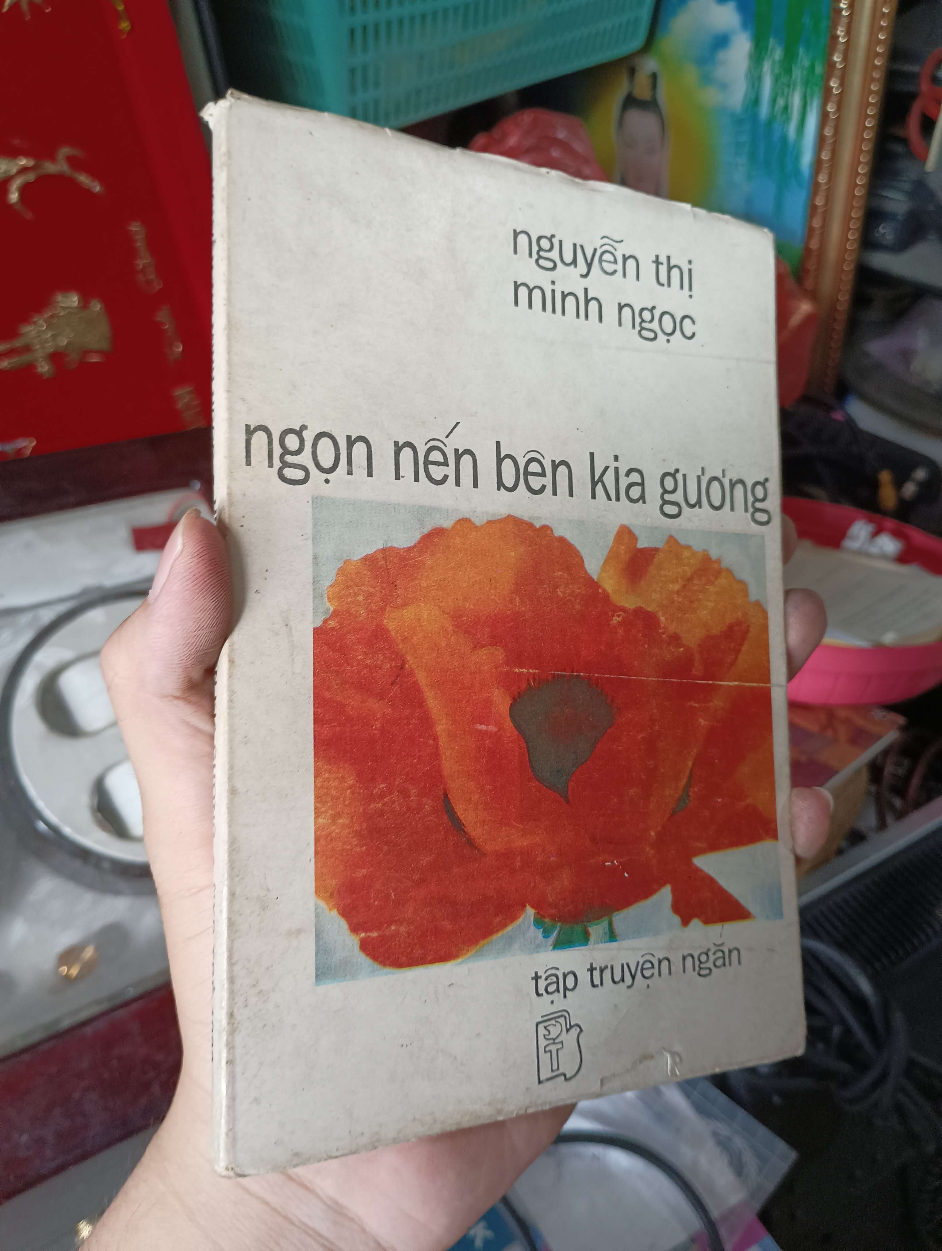 Ngọn nến bên kia gương (Tập truyện ngắn) - Nguyễn Thị Minh Ngọc 1992 (Truyện Ngắn) KSX