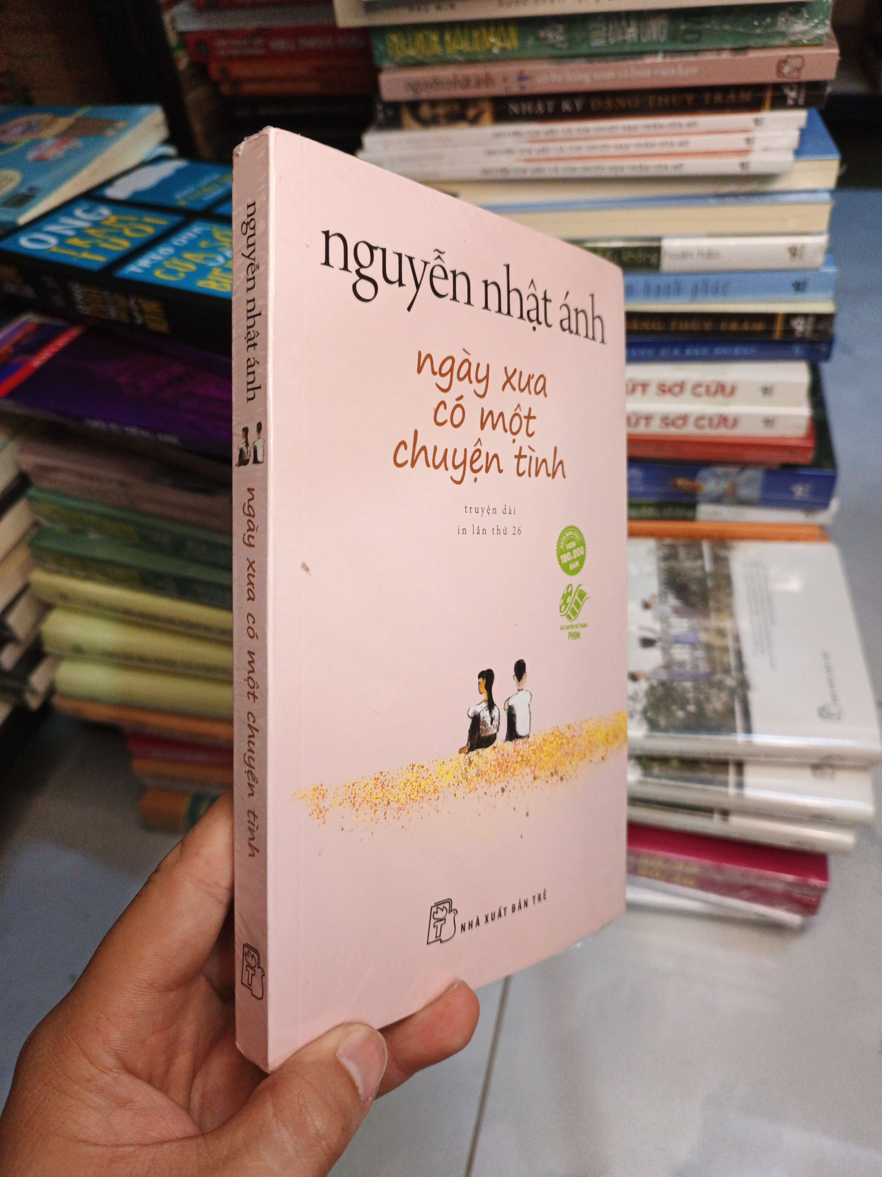 Ngày Xưa Có Một Chuyện Tình - Nguyễn Nhật Ánh mới 100% (Sách văn học) NENA
