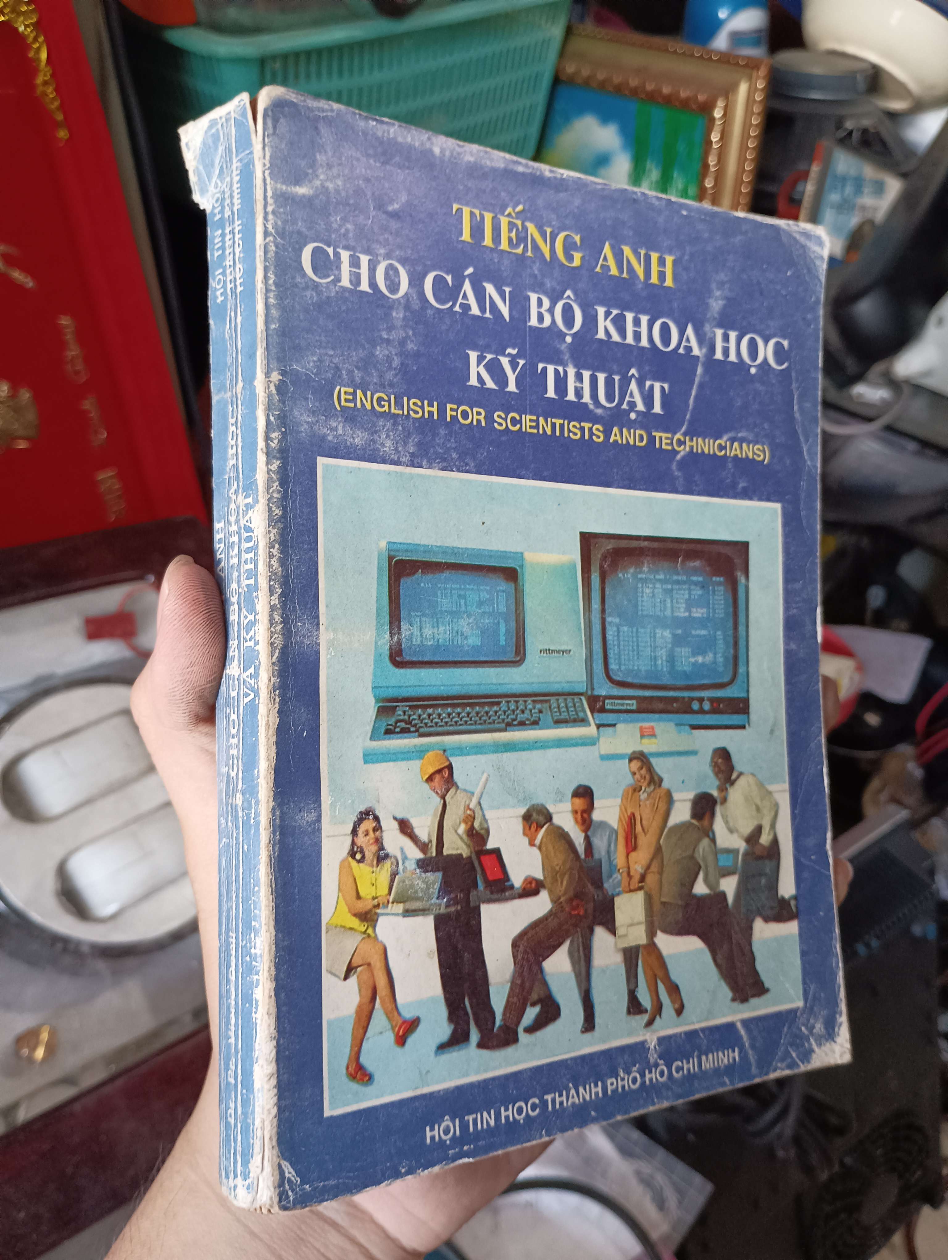 Tiếng Anh cho cán bộ khoa học kỹ thuật (English for Scientists and Technicians) 1992 (Giáo khoa) KSX (NSX)