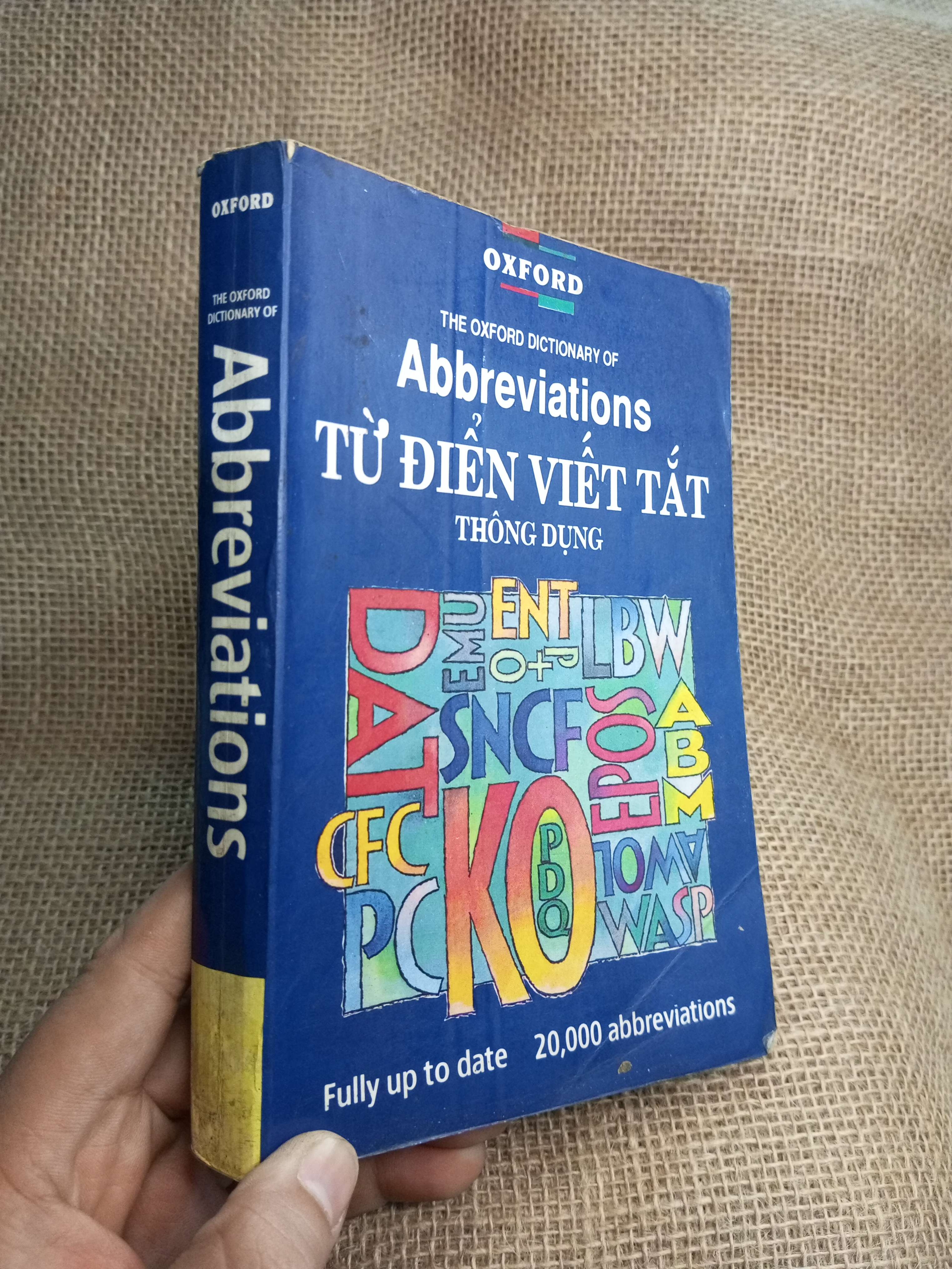 Từ Điển Viết Tắt Thông Dụng The Oxford Dictionary Of Abbreviations 1994 mới 80% ố (Sách tự học tiếng Anh) HLSC