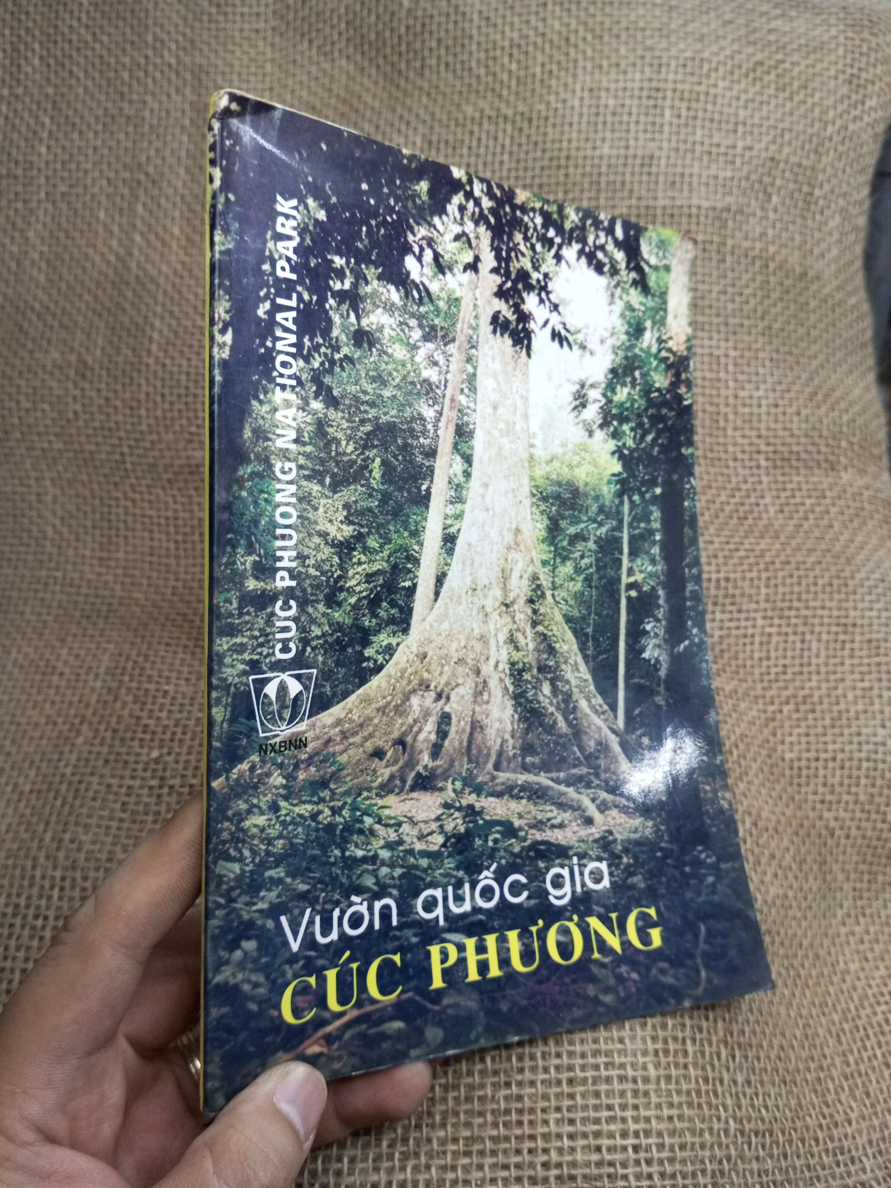 Vườn Quốc Gia Cúc Phương 1996 mới 90% sách ảnh (Sách văn học) HLSC