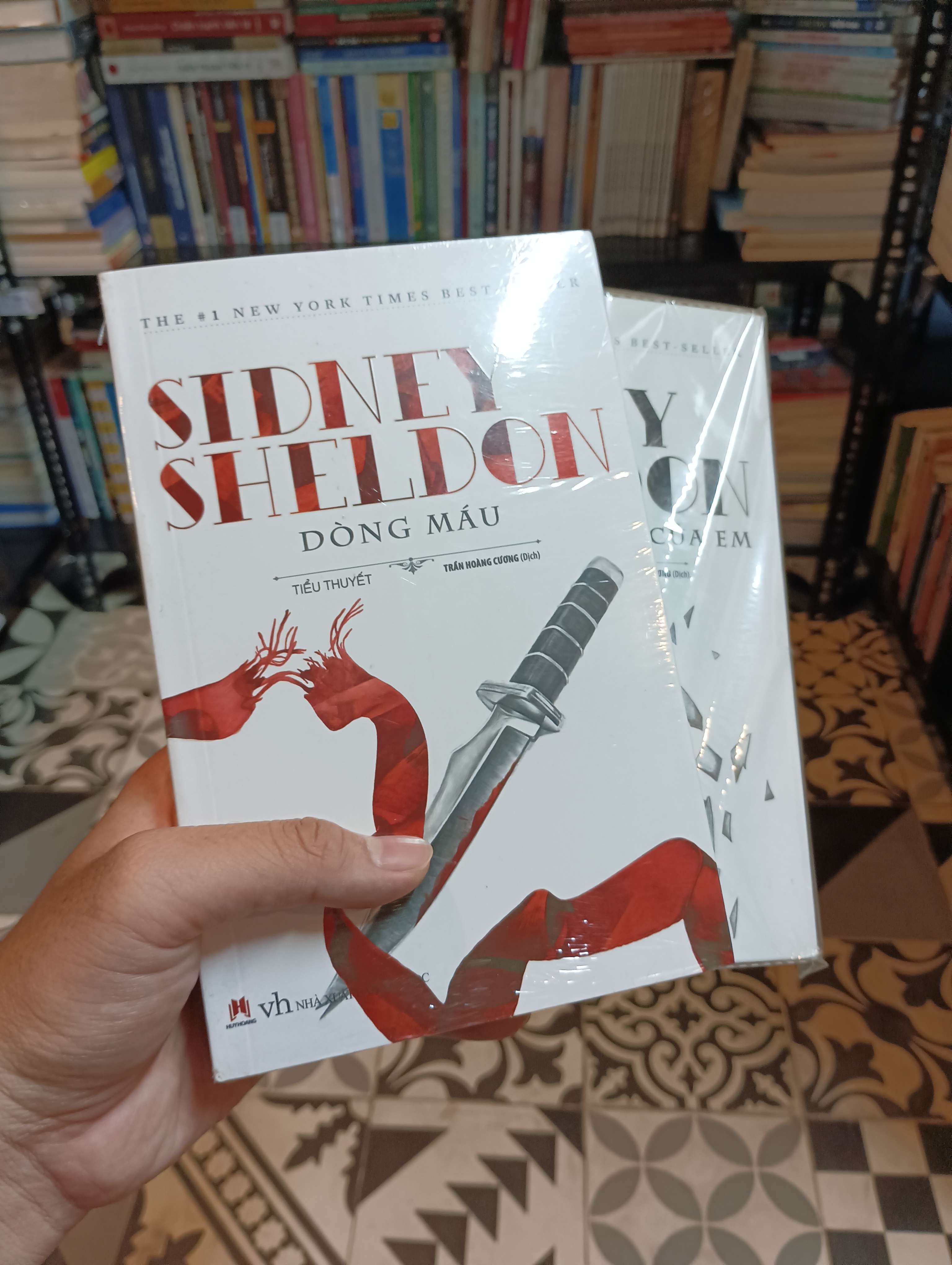 Dòng máu - Hãy kể giấc mơ của em (2 Quyển) - Sidney Sheldon Mới 90% (Sách văn học) HTB
